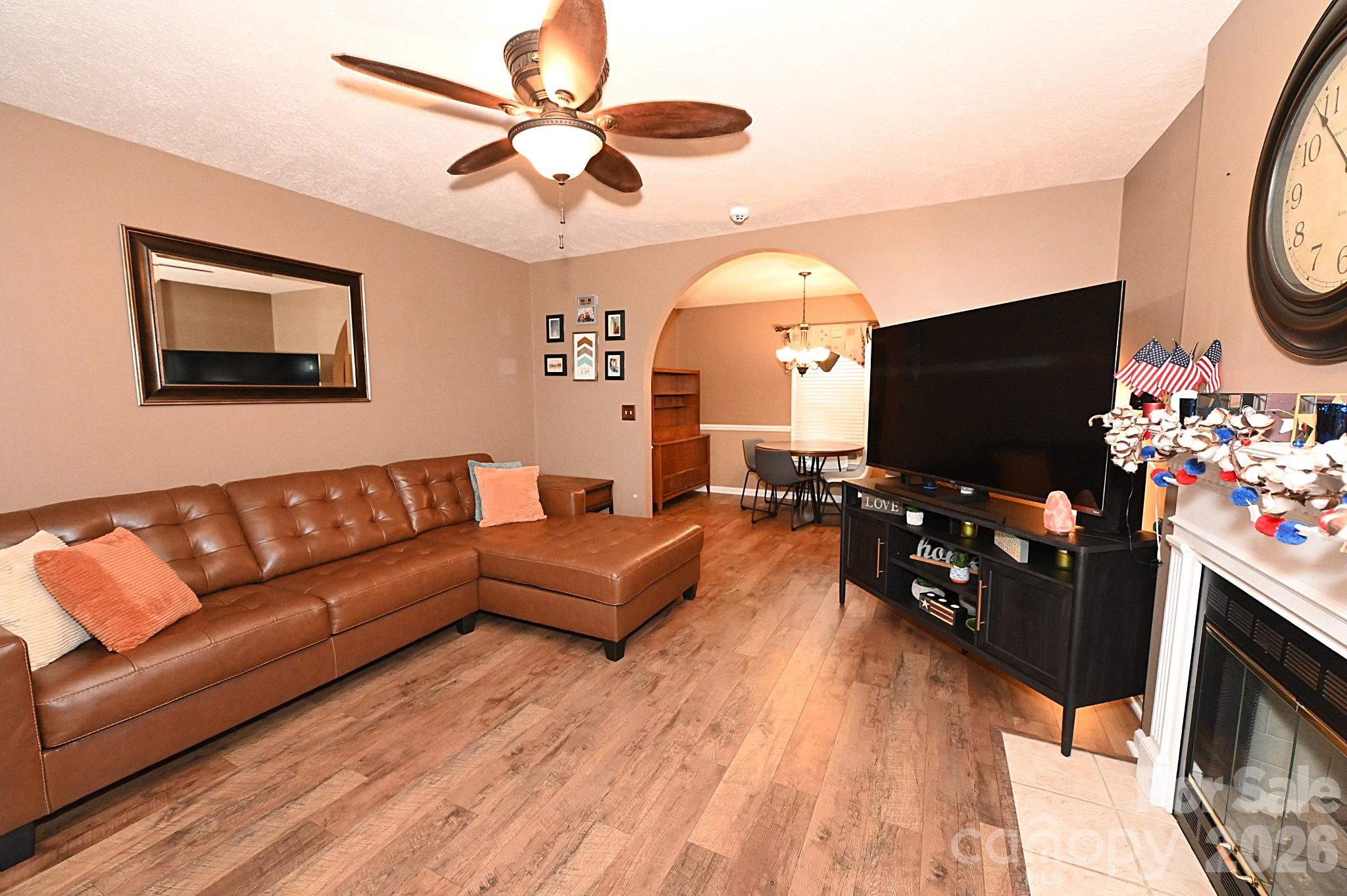 Maple Crest - Residential