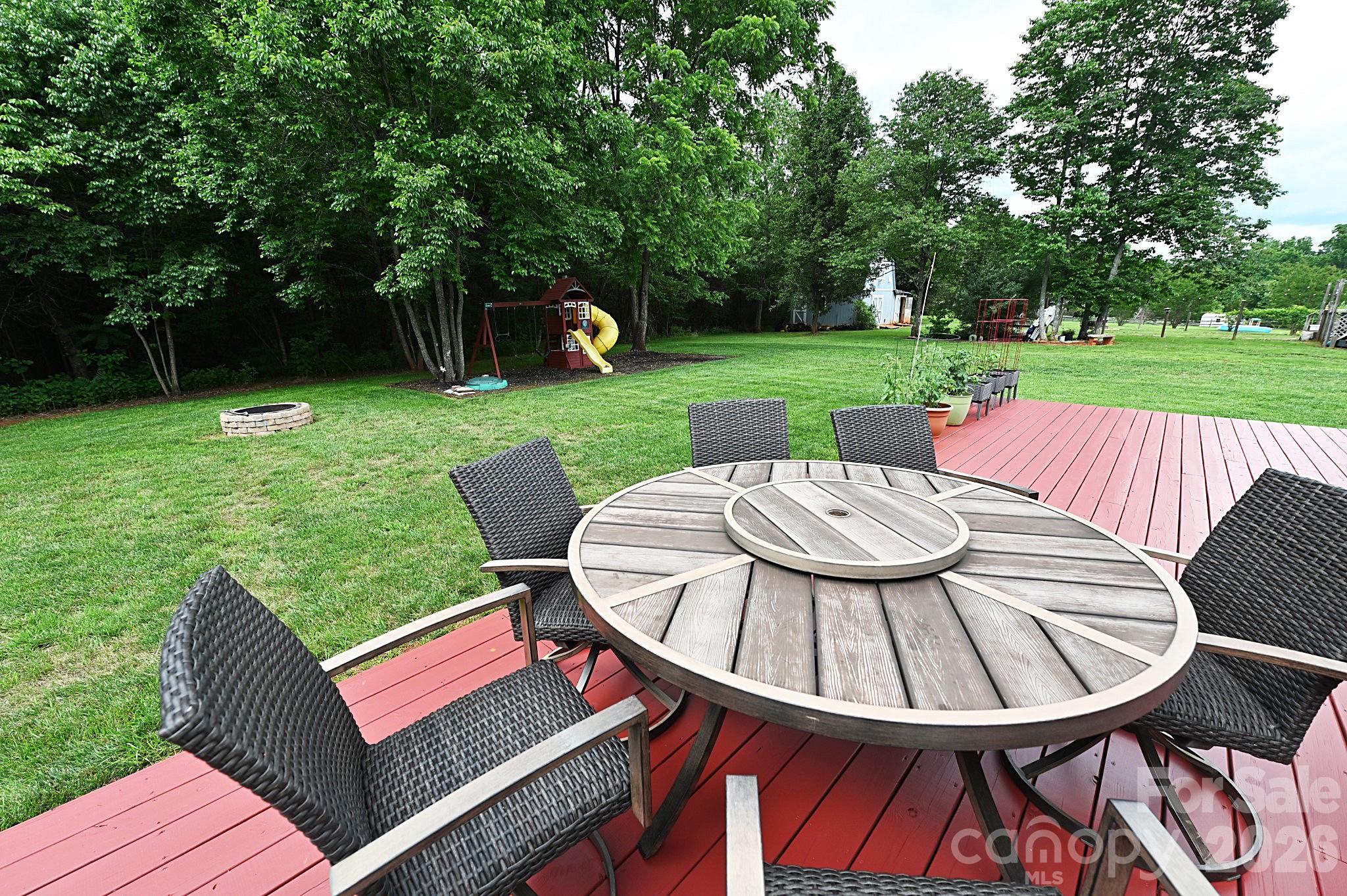 Maple Crest - Residential