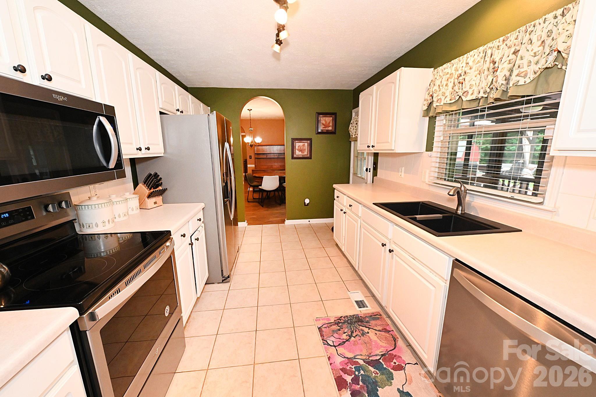 Maple Crest - Residential