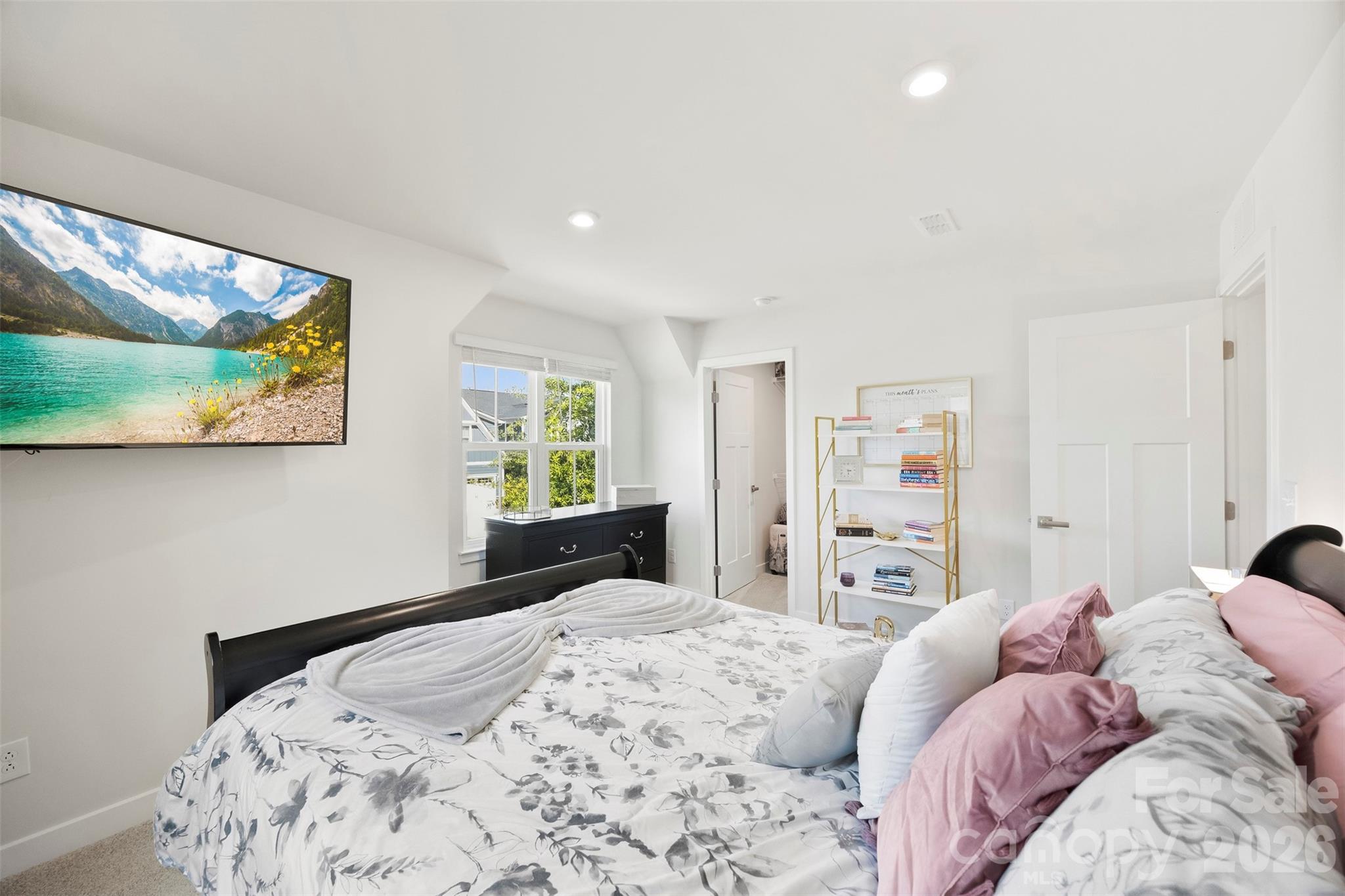 Rivercross - Residential