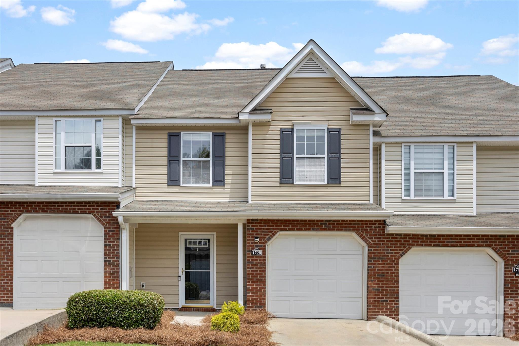 Lexington Commons - Residential