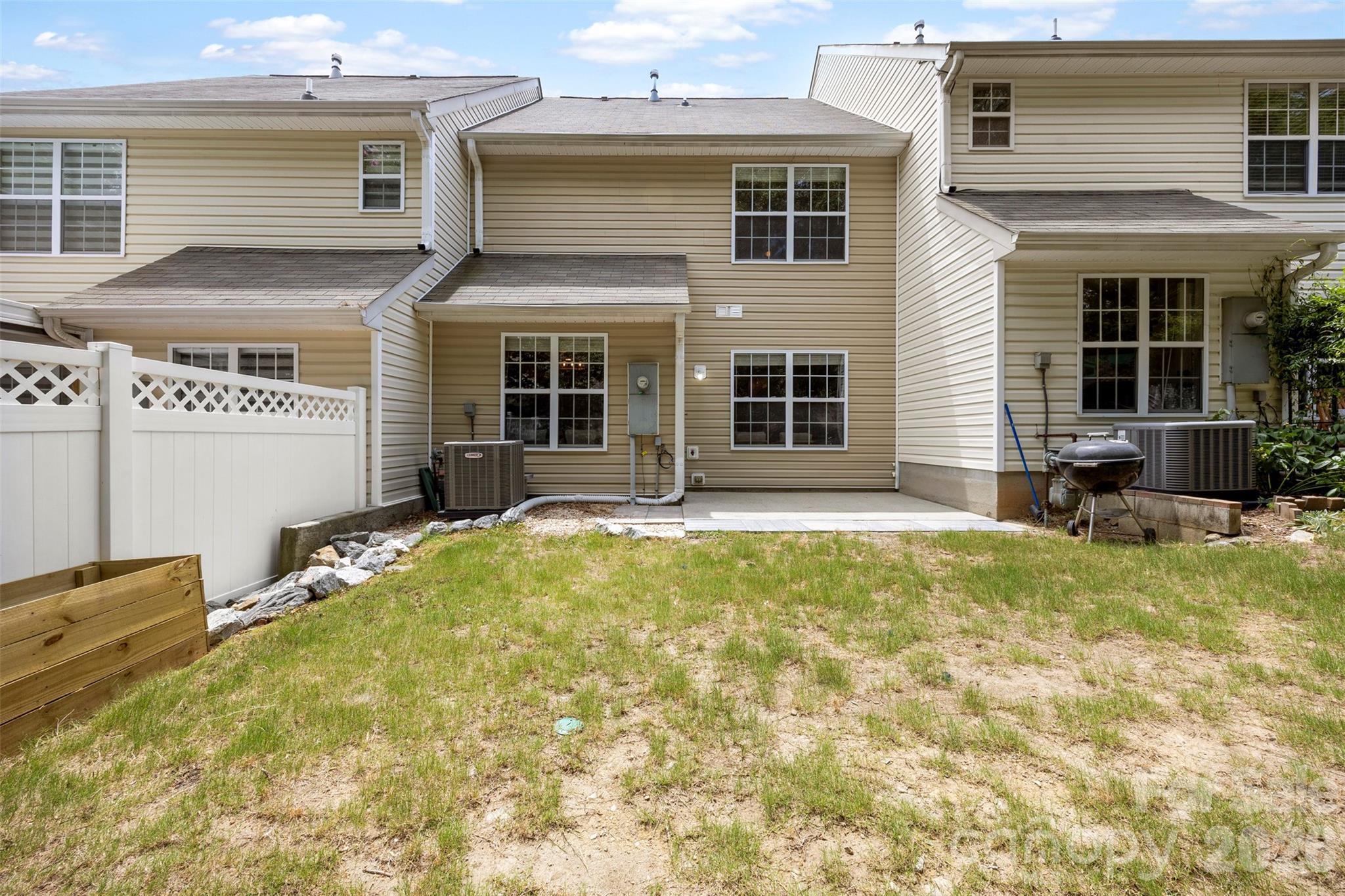 Lexington Commons - Residential