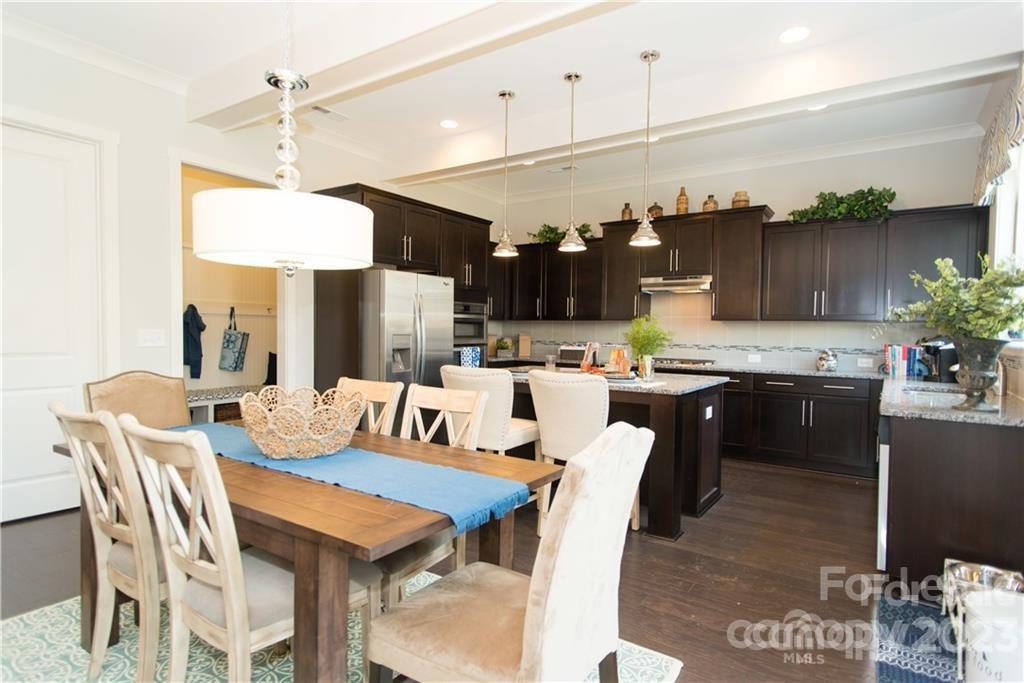 lake ridge - Residential Lease