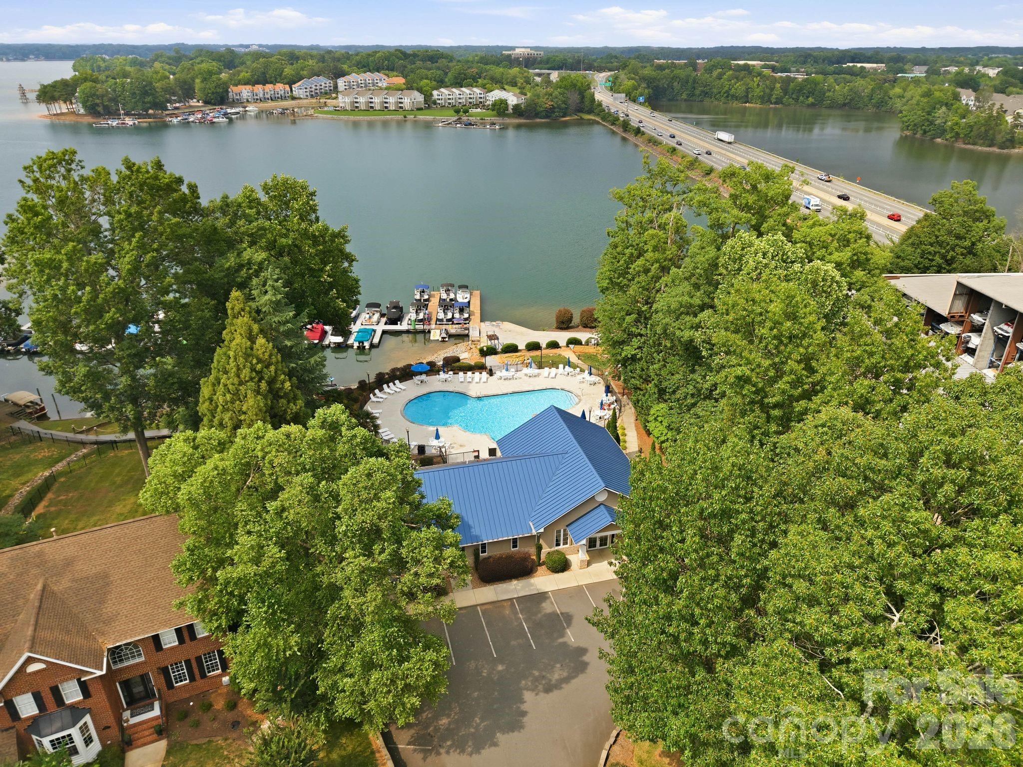 Crown Harbor - Residential