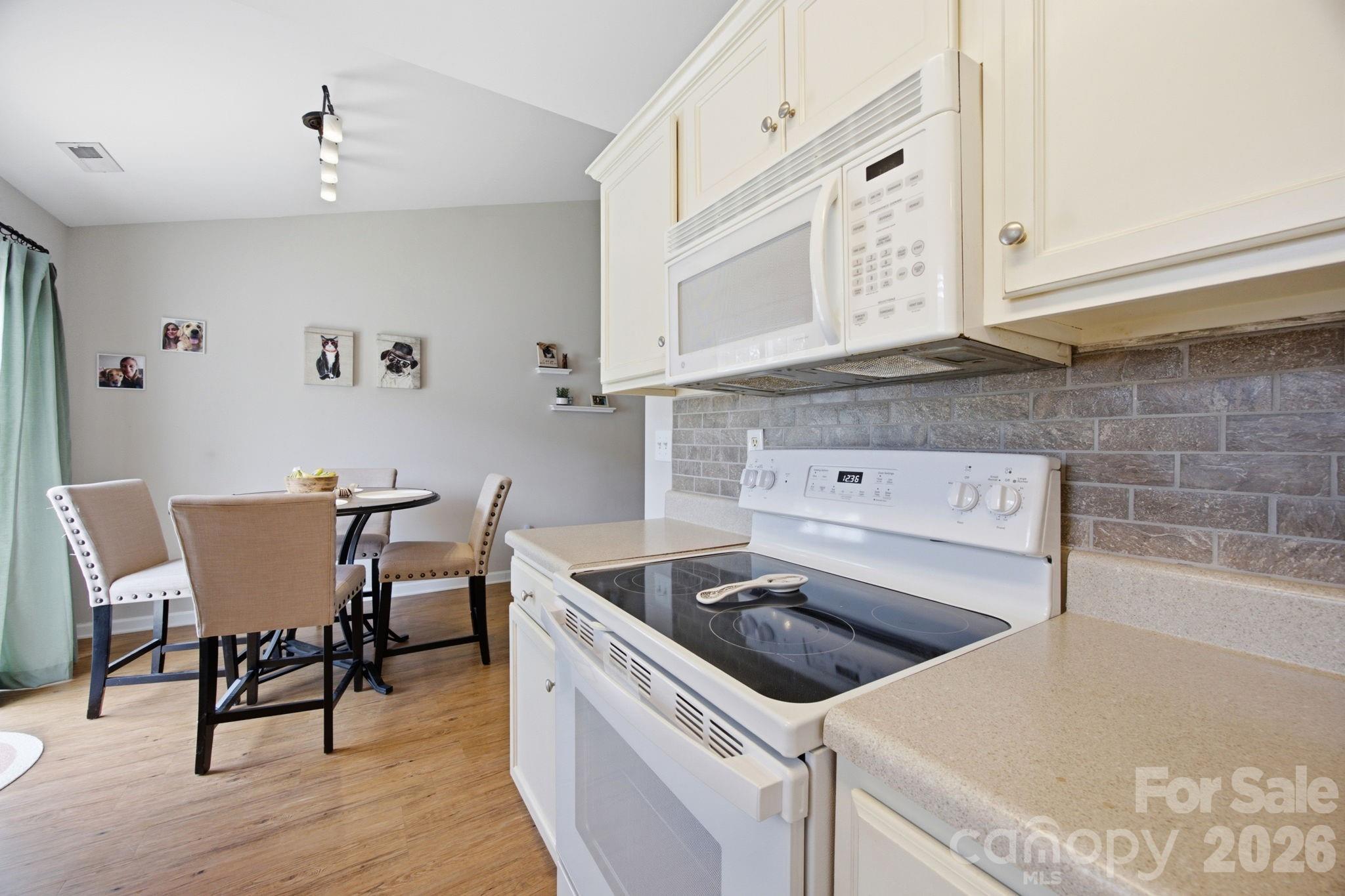 Steele Meadows - Residential