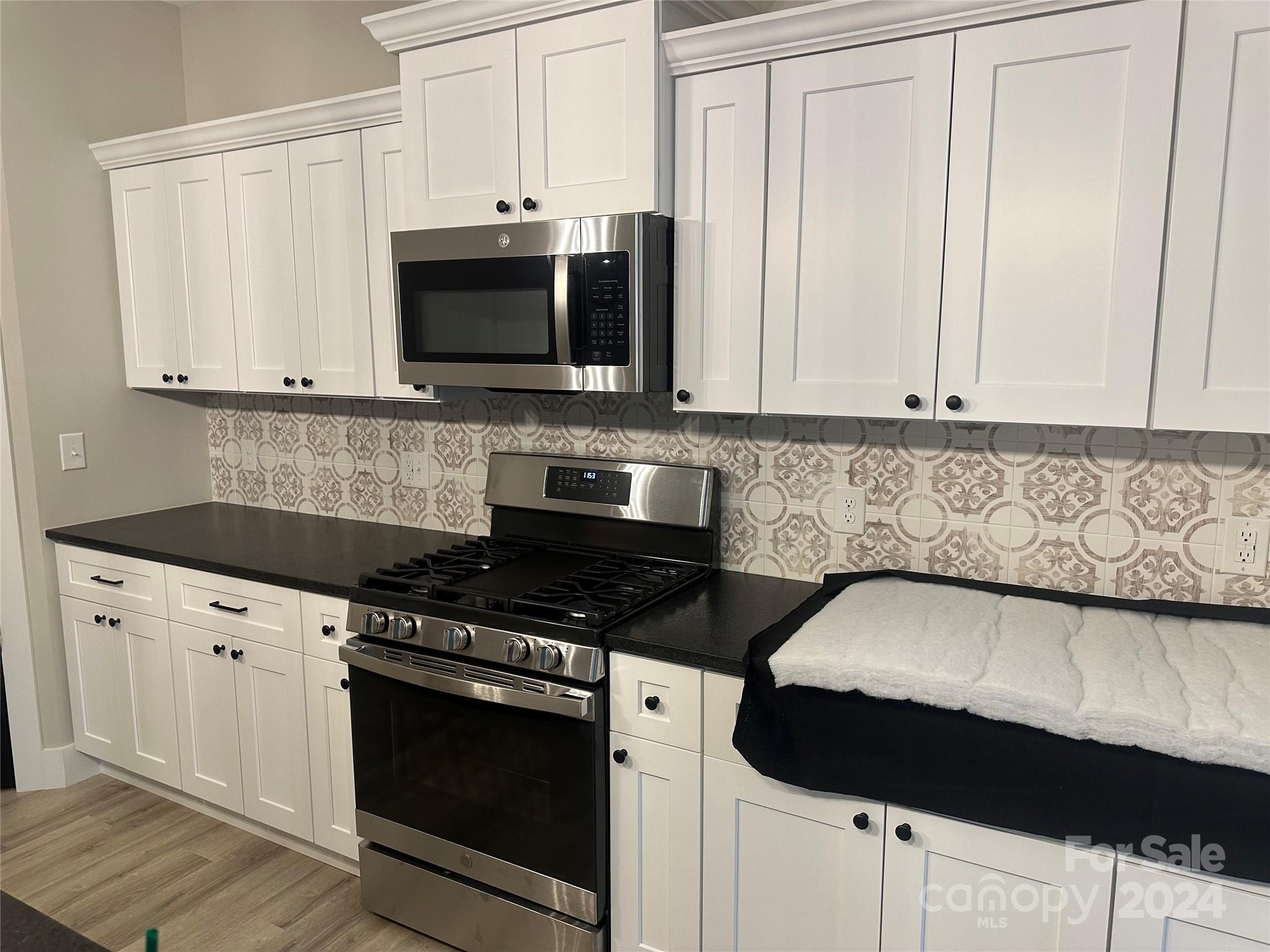 Sanders Landing - Residential