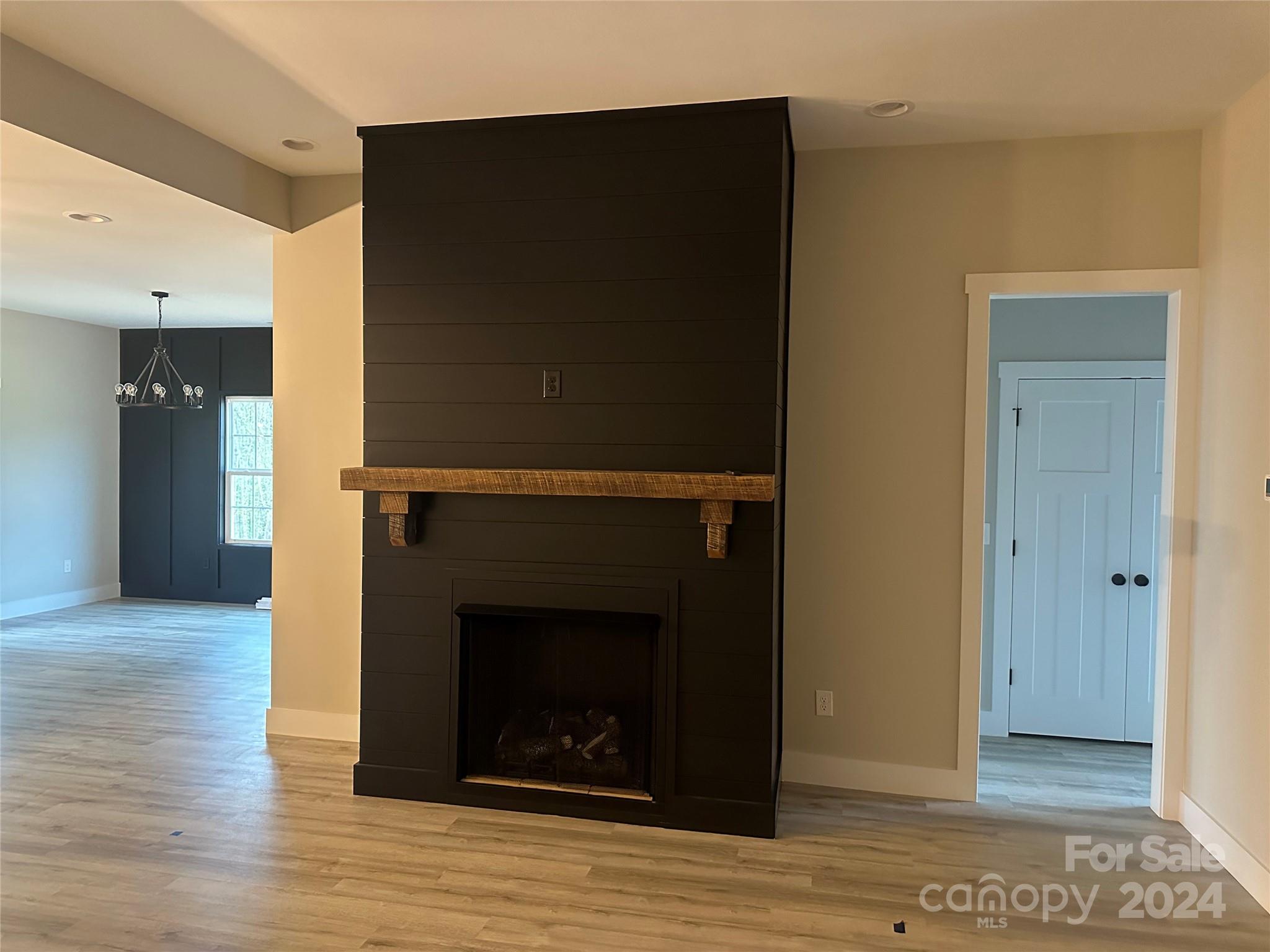 Sanders Landing - Residential