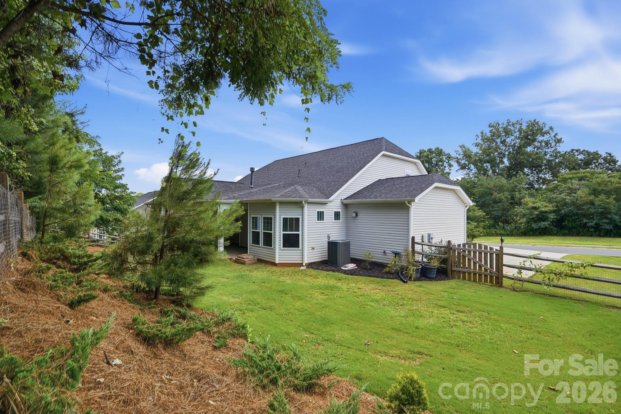 Stoneridge Lakes - Residential