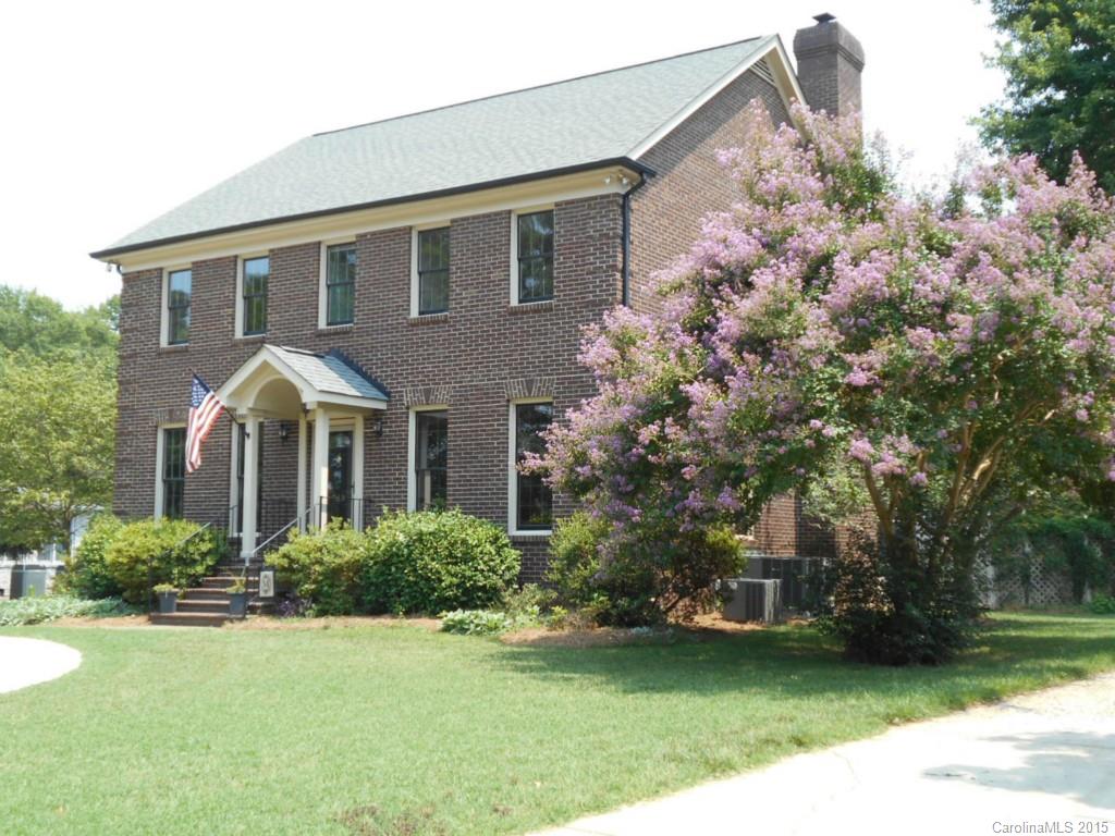 **SELLER MOTIVATED** Full brick home with 3 car garage on large fenced level lot in conveniently located Beacon Knoll. Home features new carpet,granite in kitchen,new roof in 2009, 2 new air units including duct work in 2013, new SS microwave, oven and dishwasher. Home has room for everyone with 4 BRs and a bonus room. Enjoy the oversized private patio in the lit landscaped yard, the huge screened-in porch,circular driveway opens to additional parking. Amenities are close by.