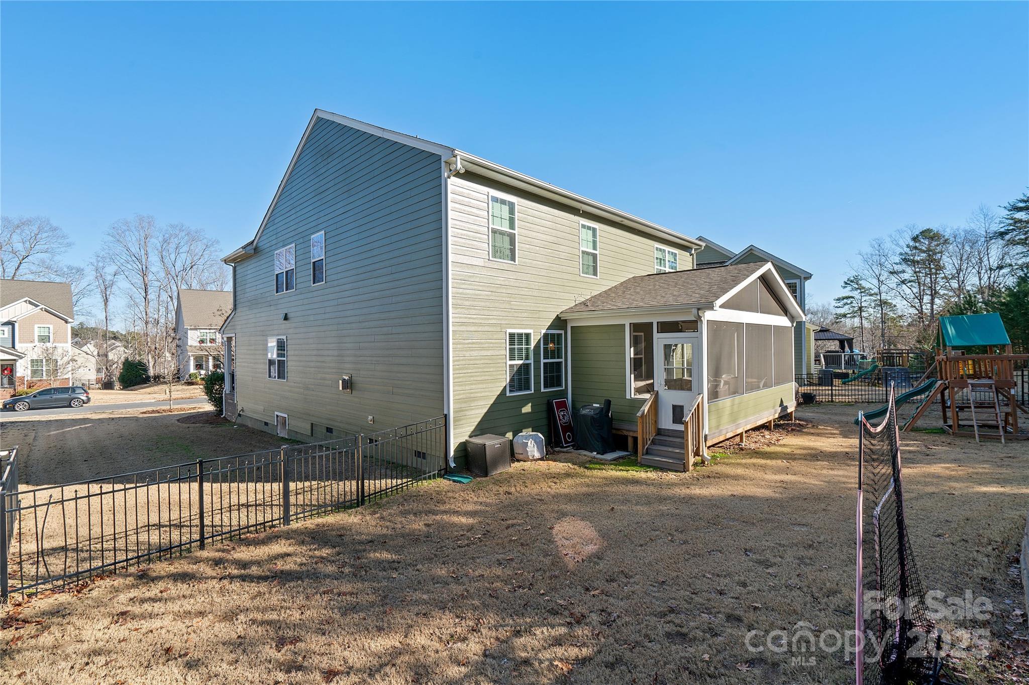 Southern Trace - Residential