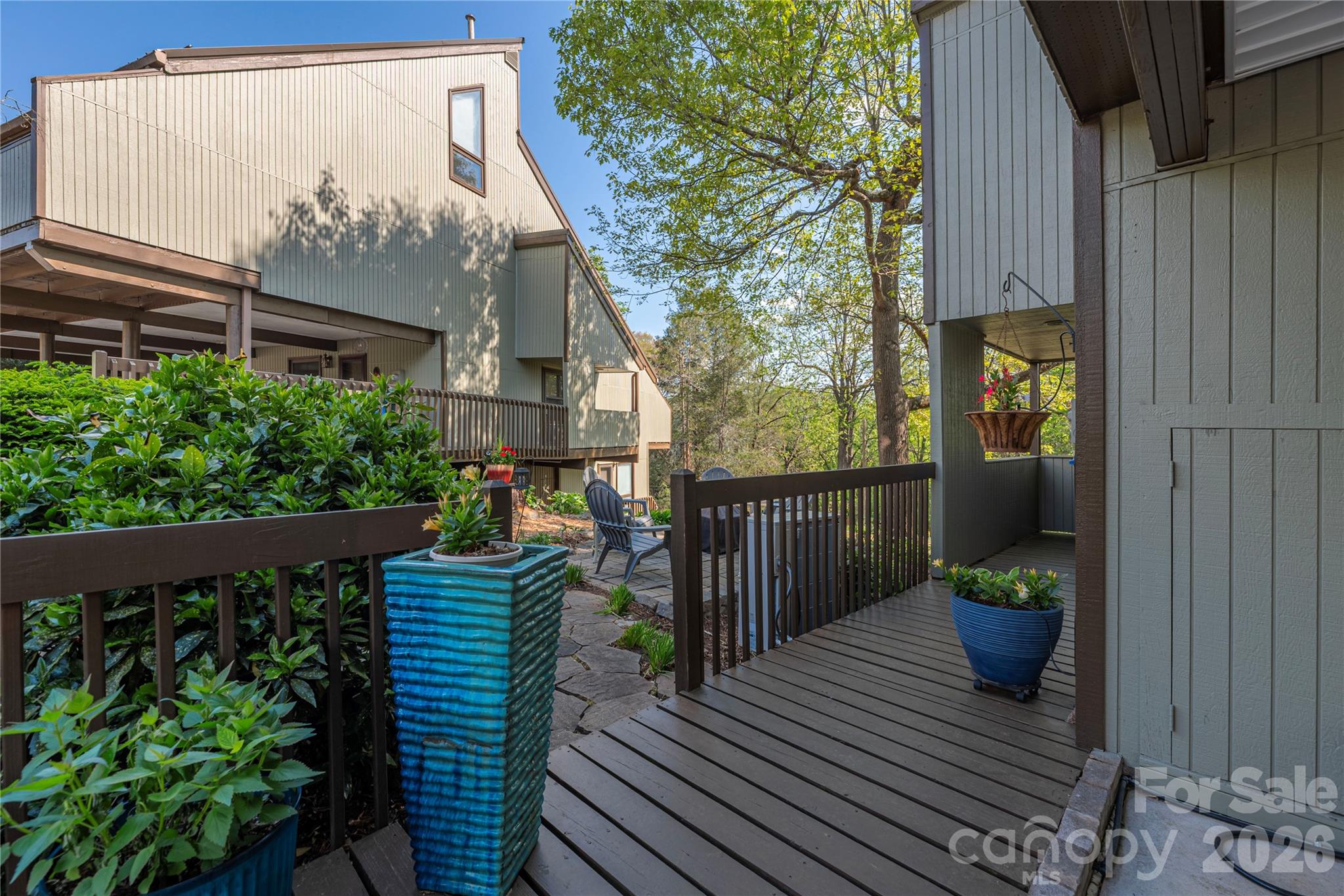 Laurelwood - Residential