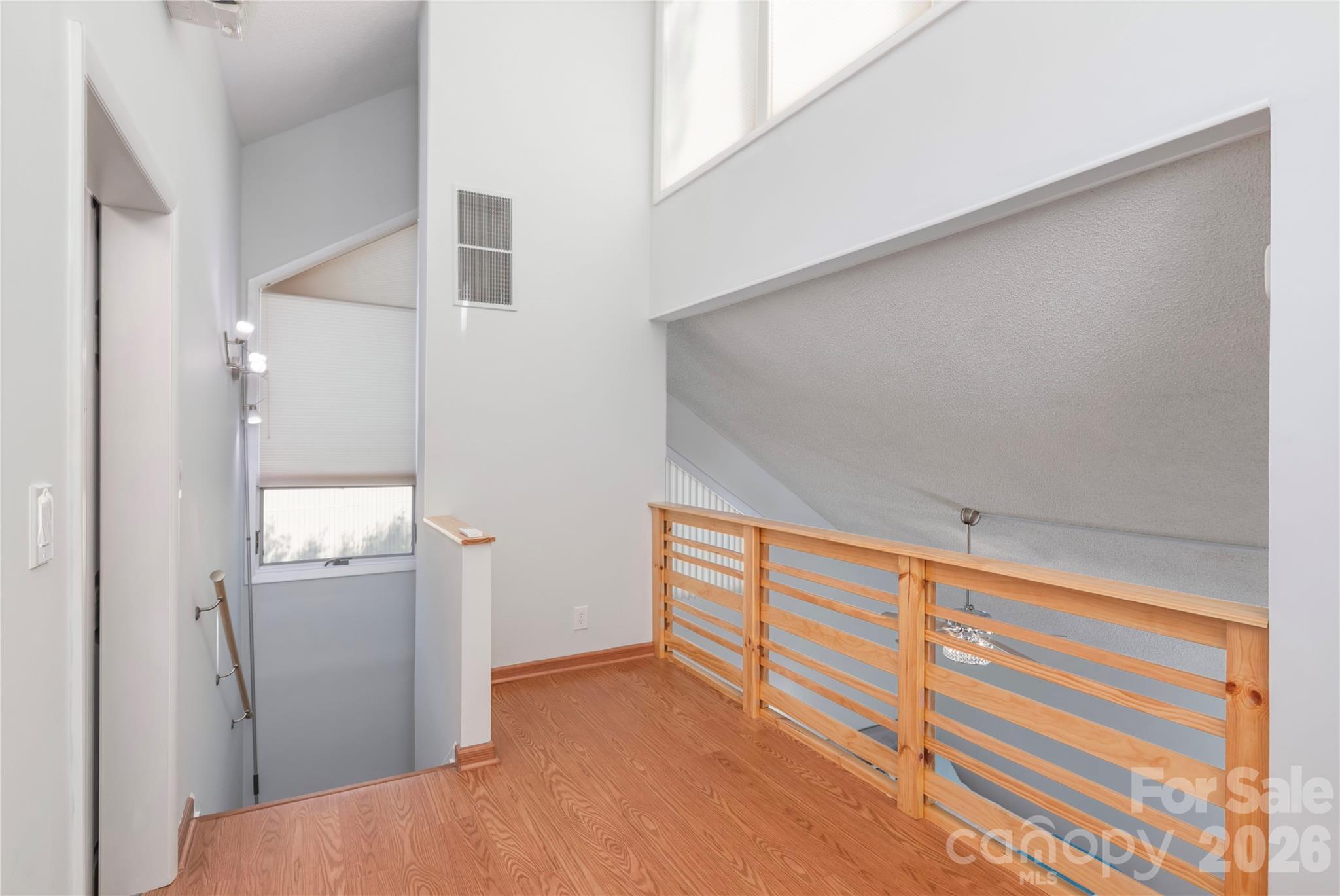Laurelwood - Residential