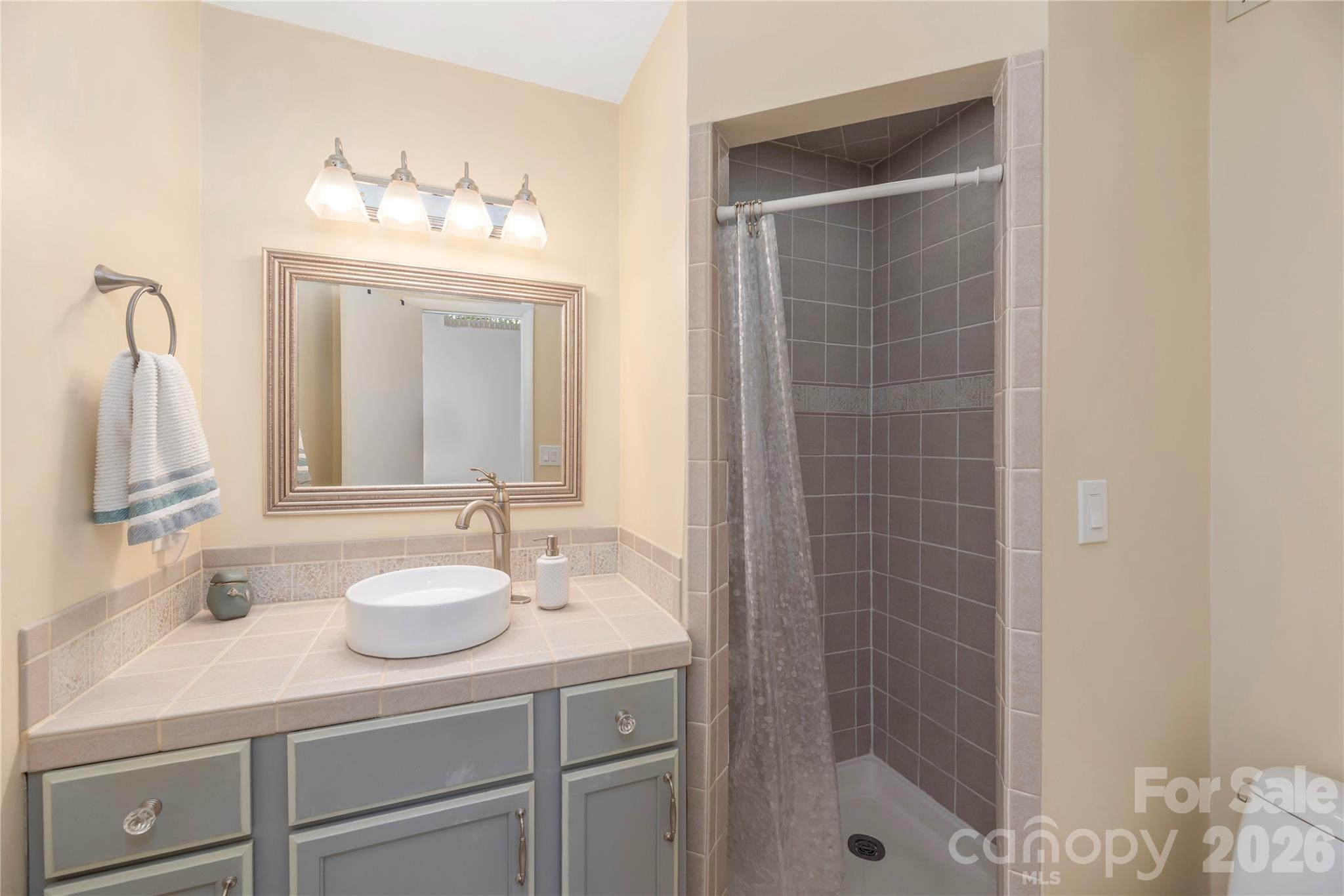 Laurelwood - Residential