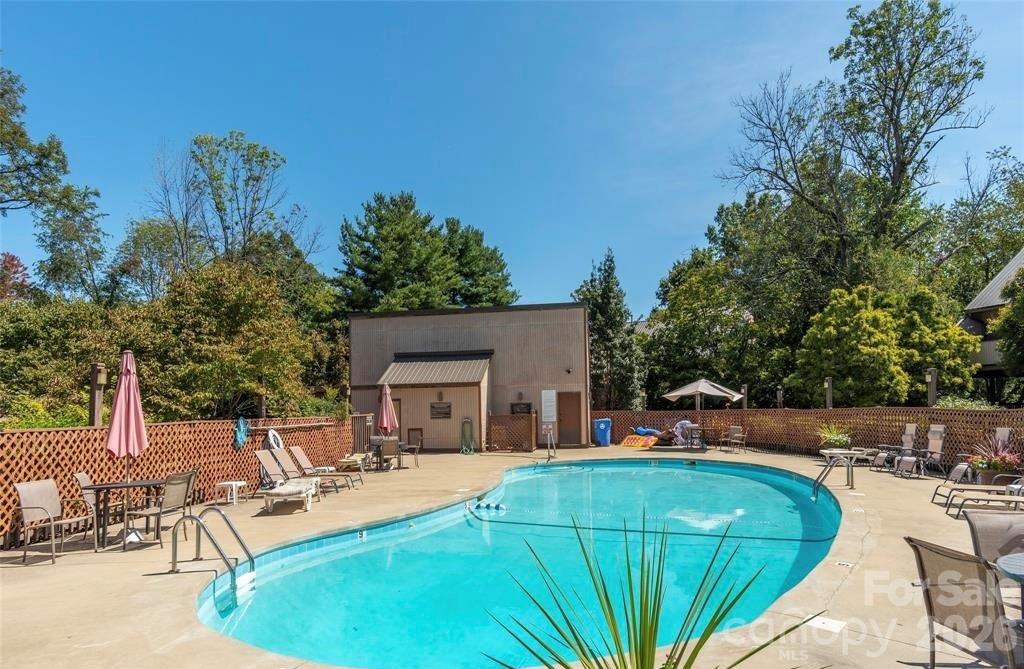 Laurelwood - Residential