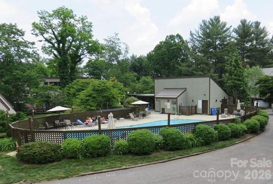 Laurelwood - Residential