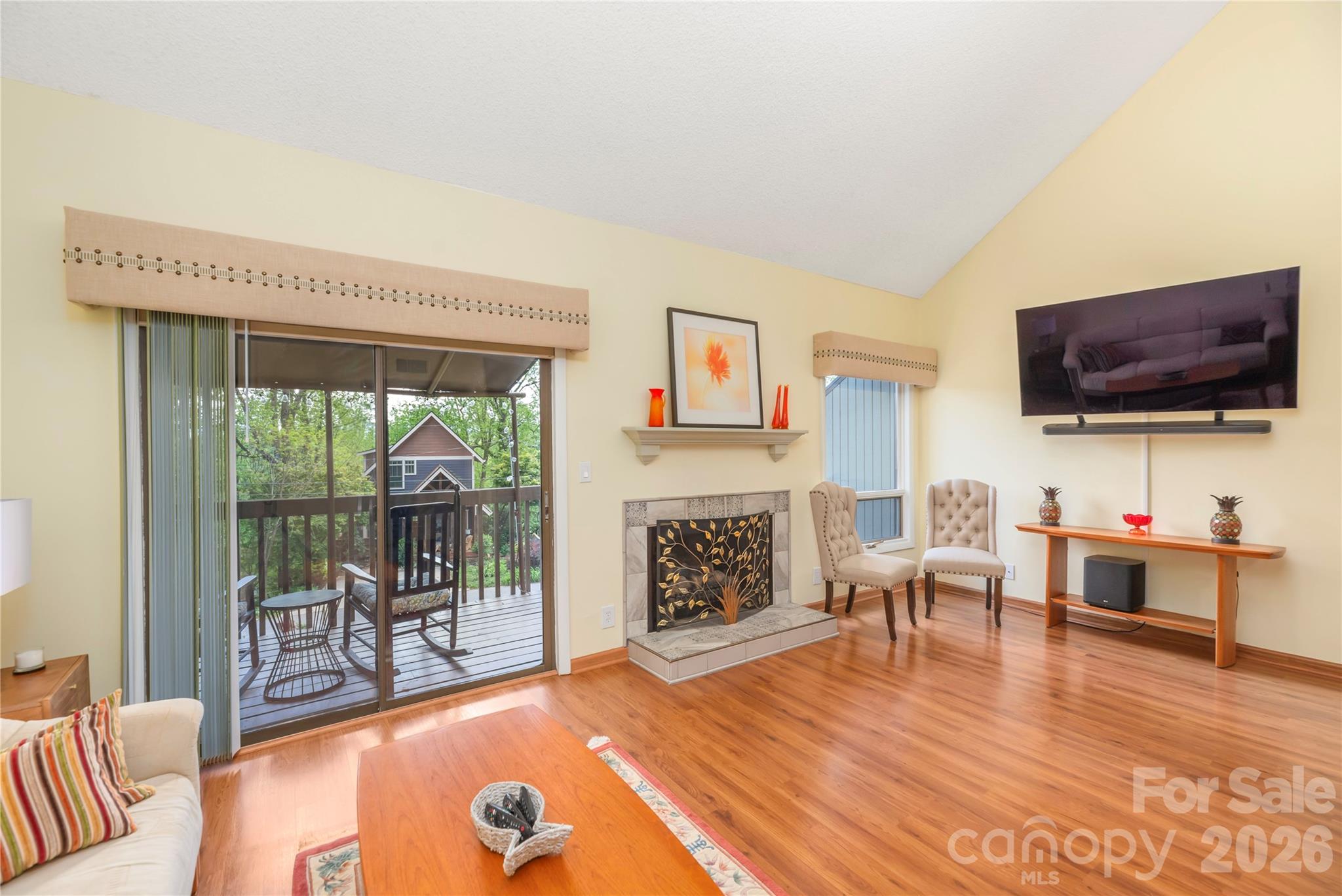 Laurelwood - Residential