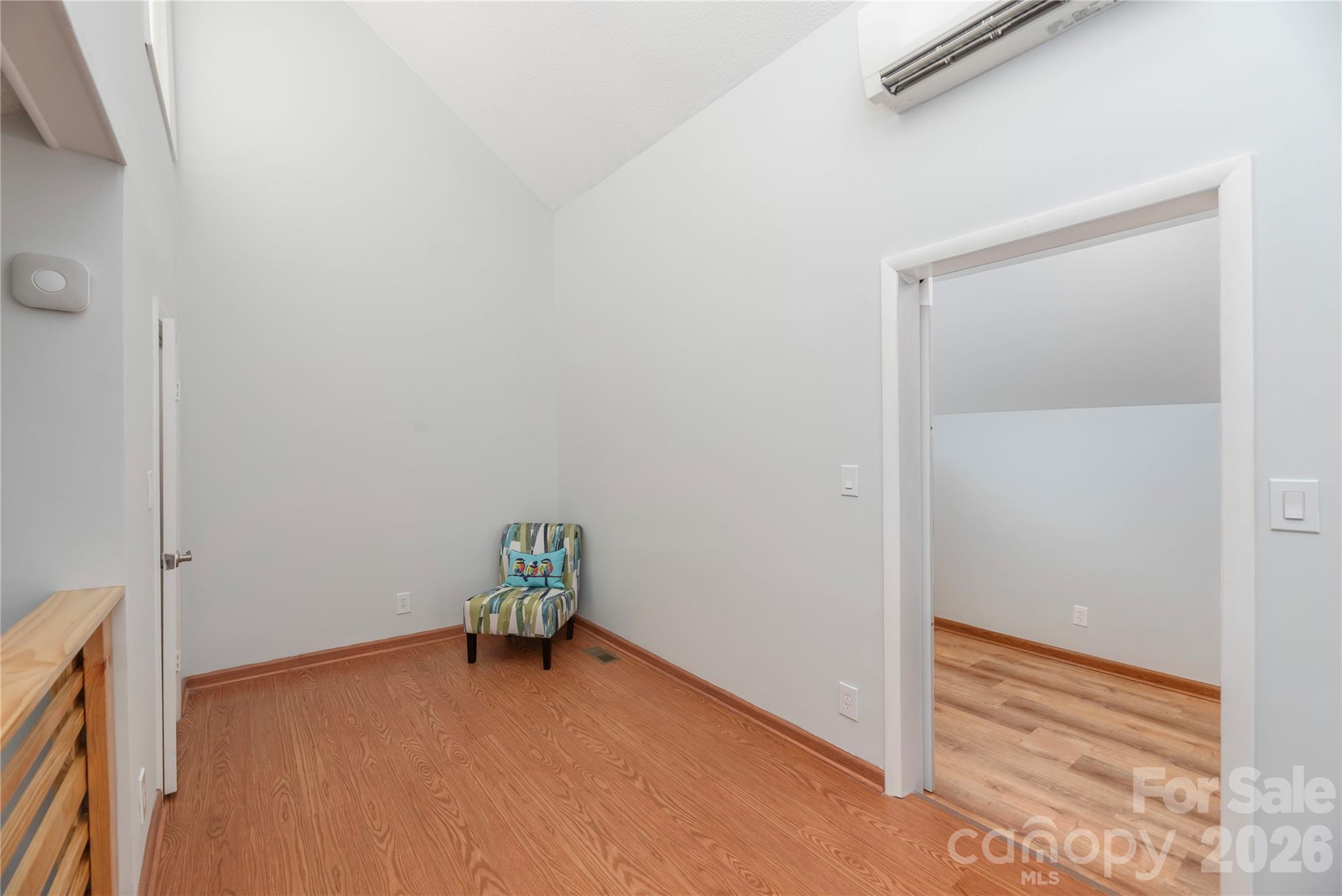 Laurelwood - Residential