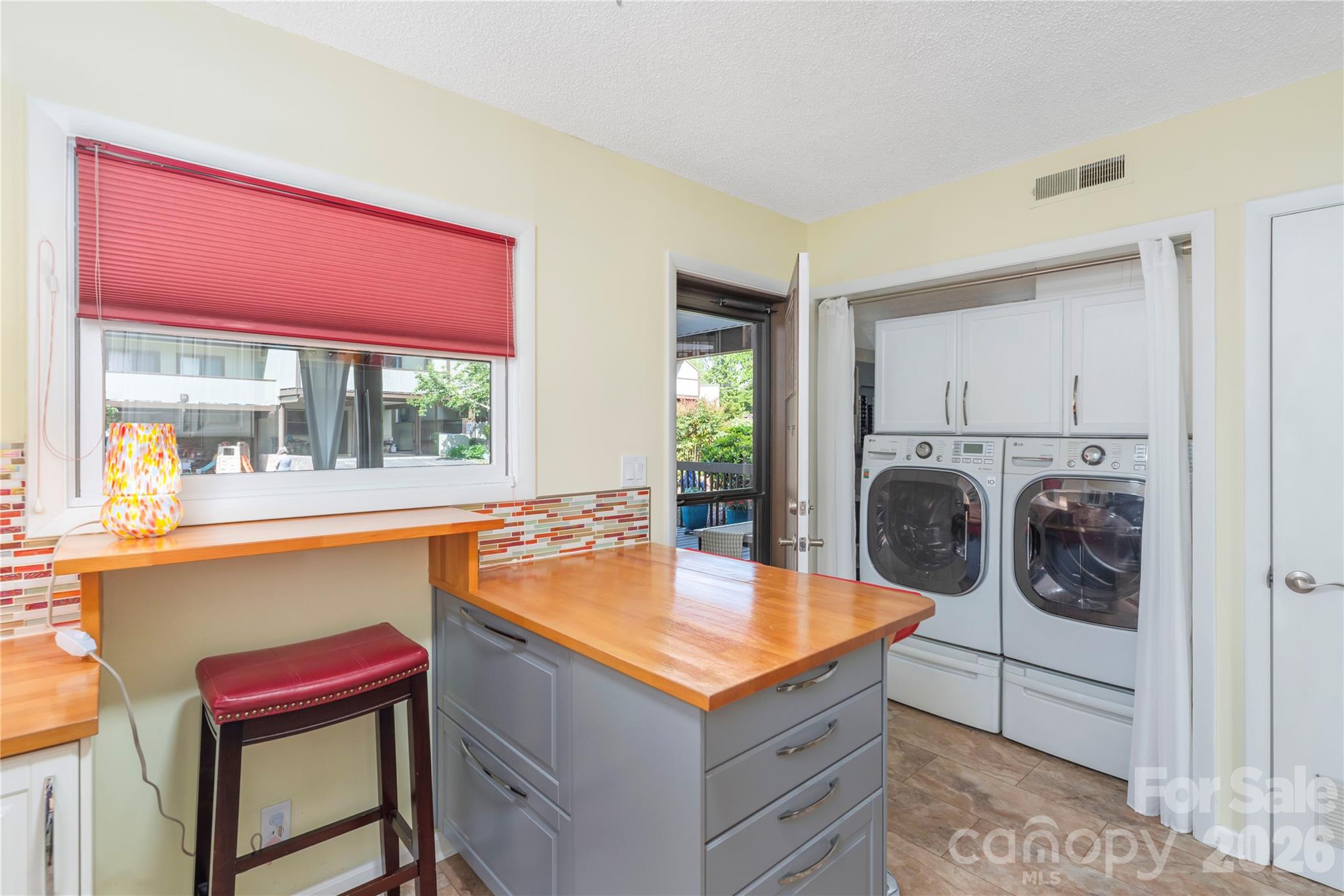 Laurelwood - Residential