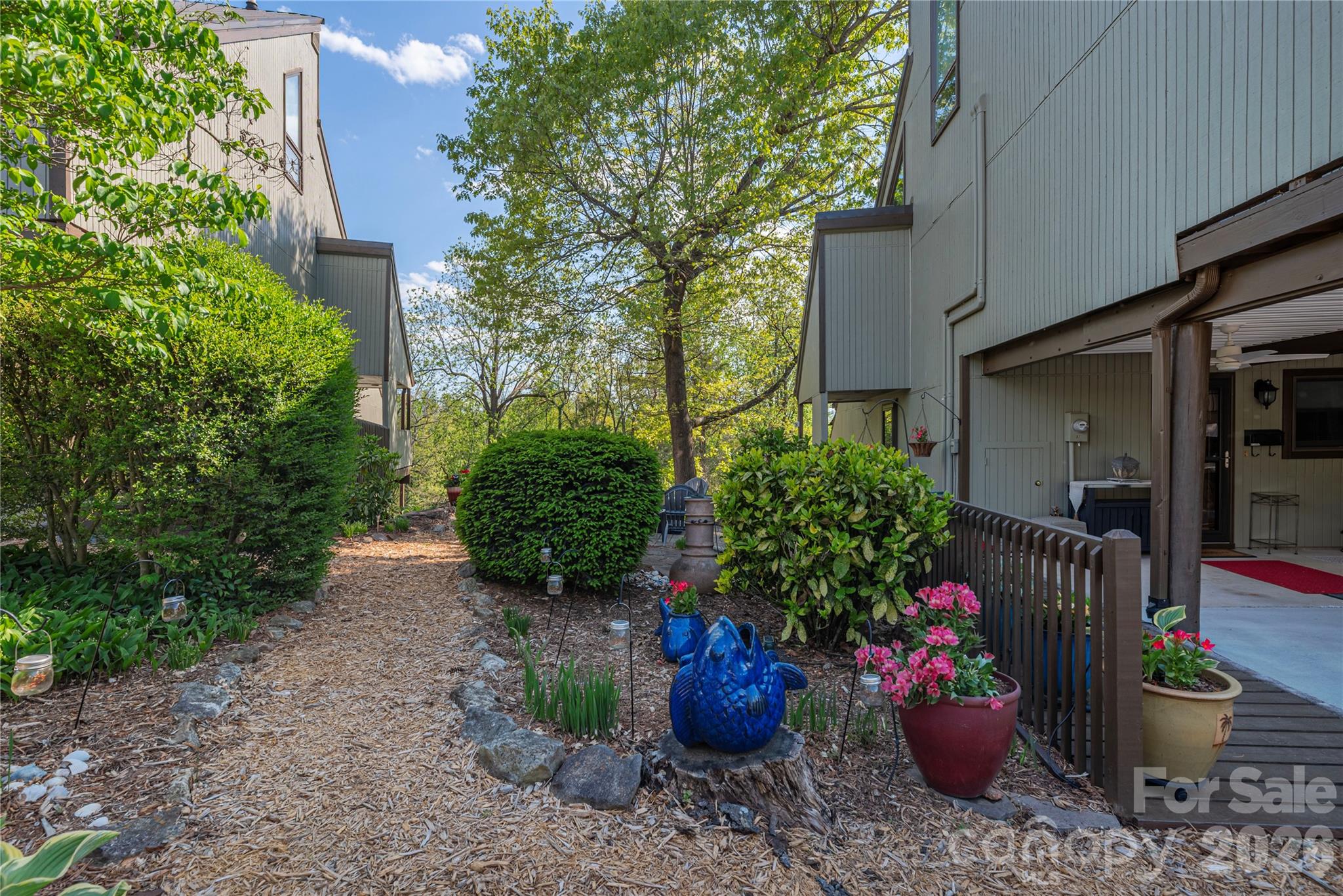 Laurelwood - Residential
