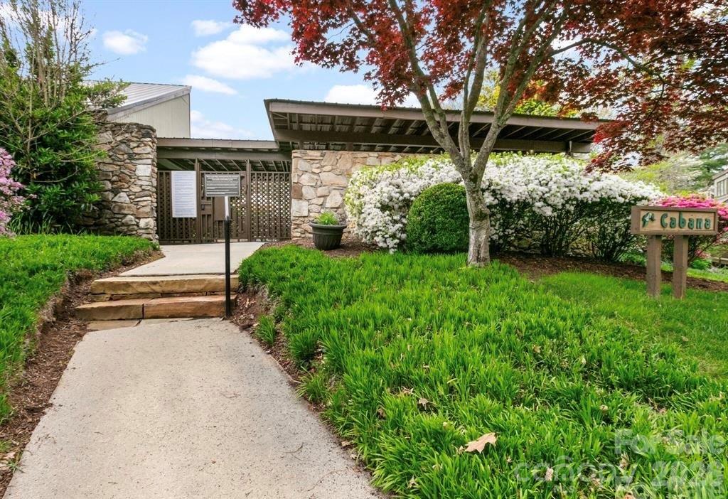Laurelwood - Residential