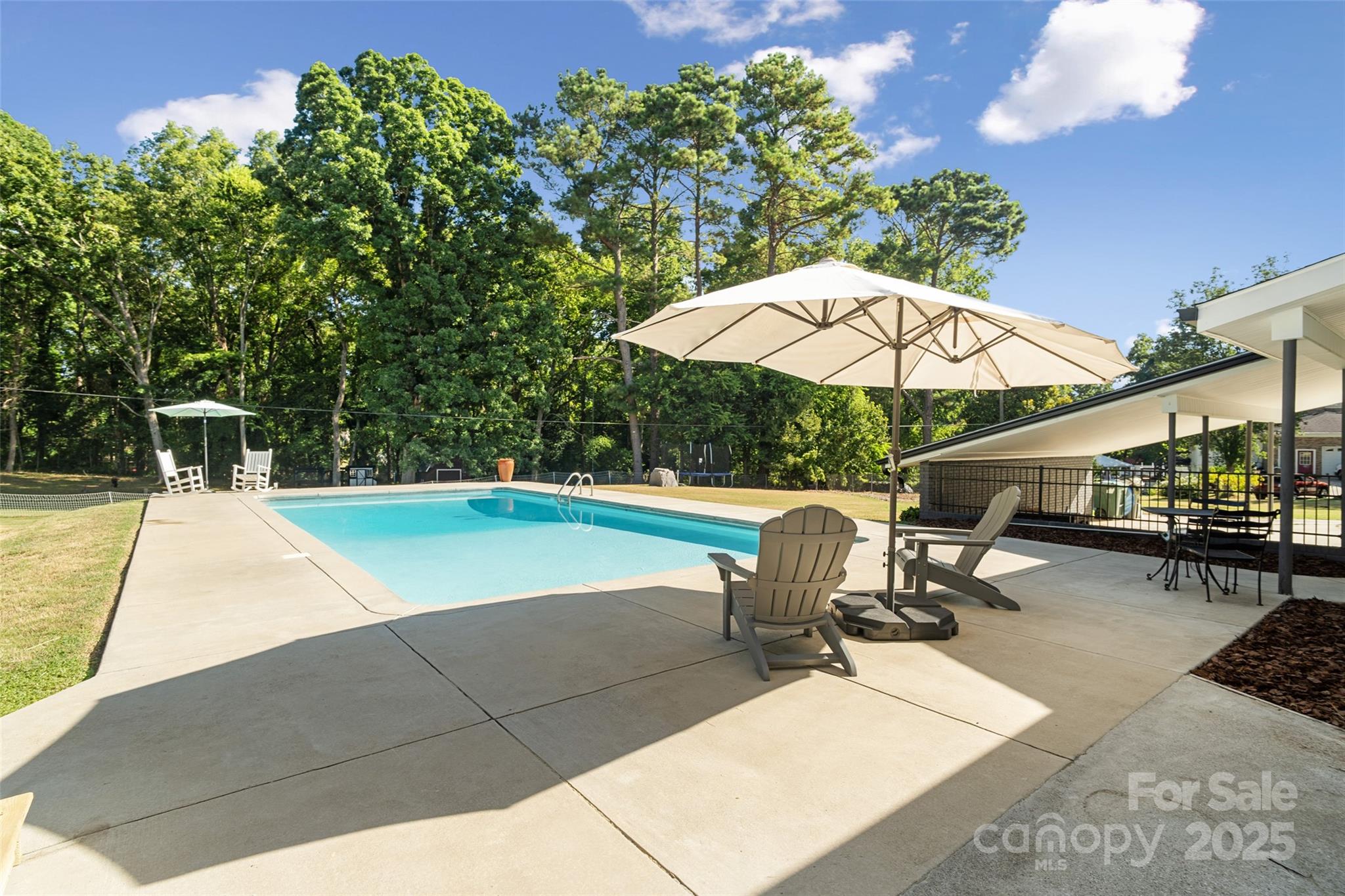Meadow Lakes - Residential