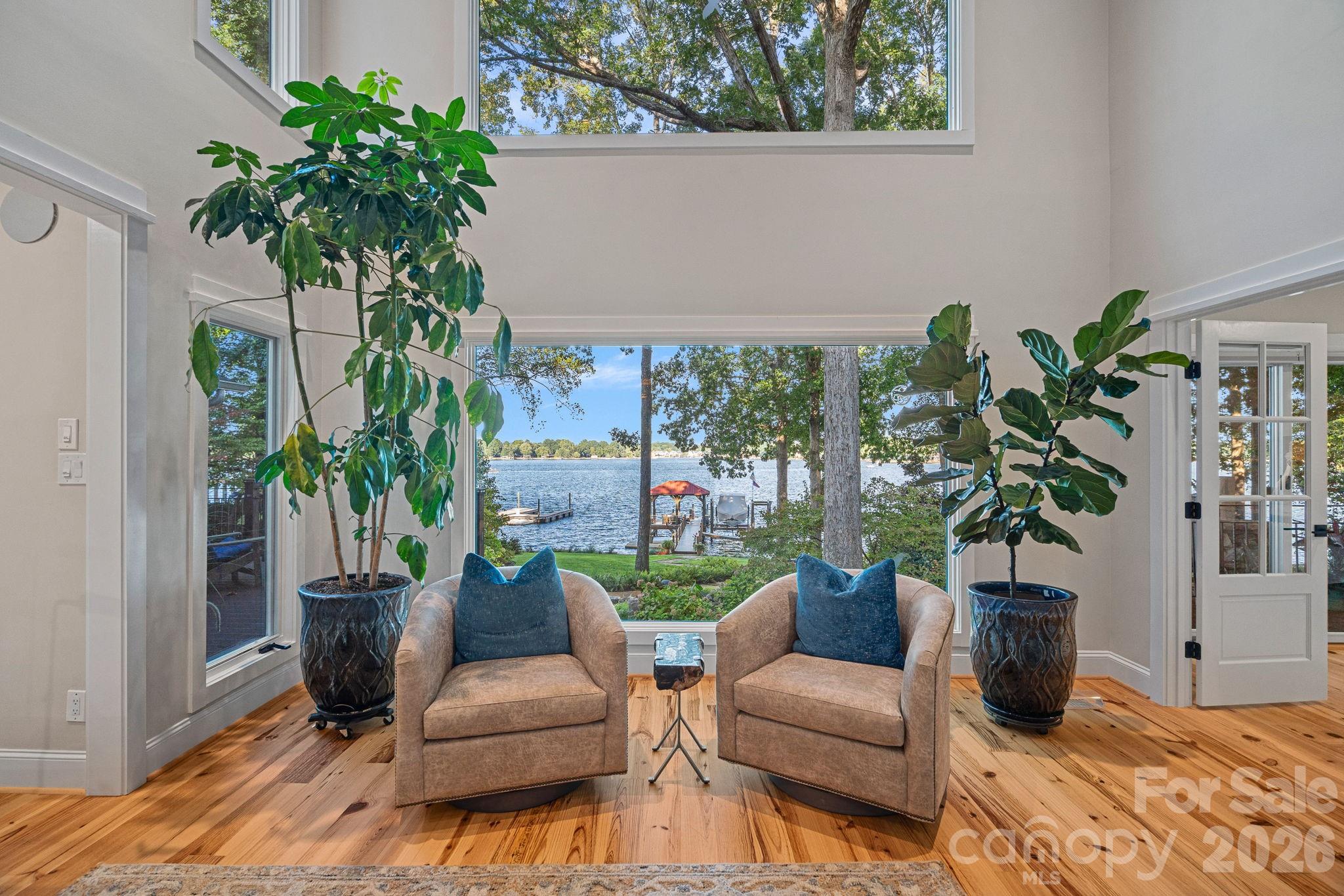 Lookout Point - Residential