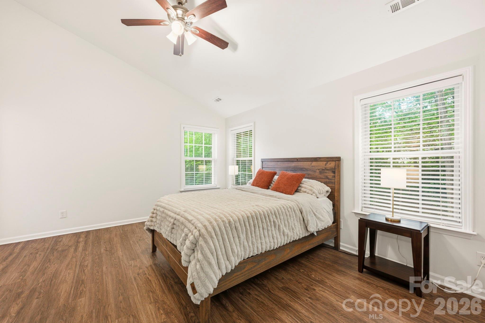 Davis Lake - Residential