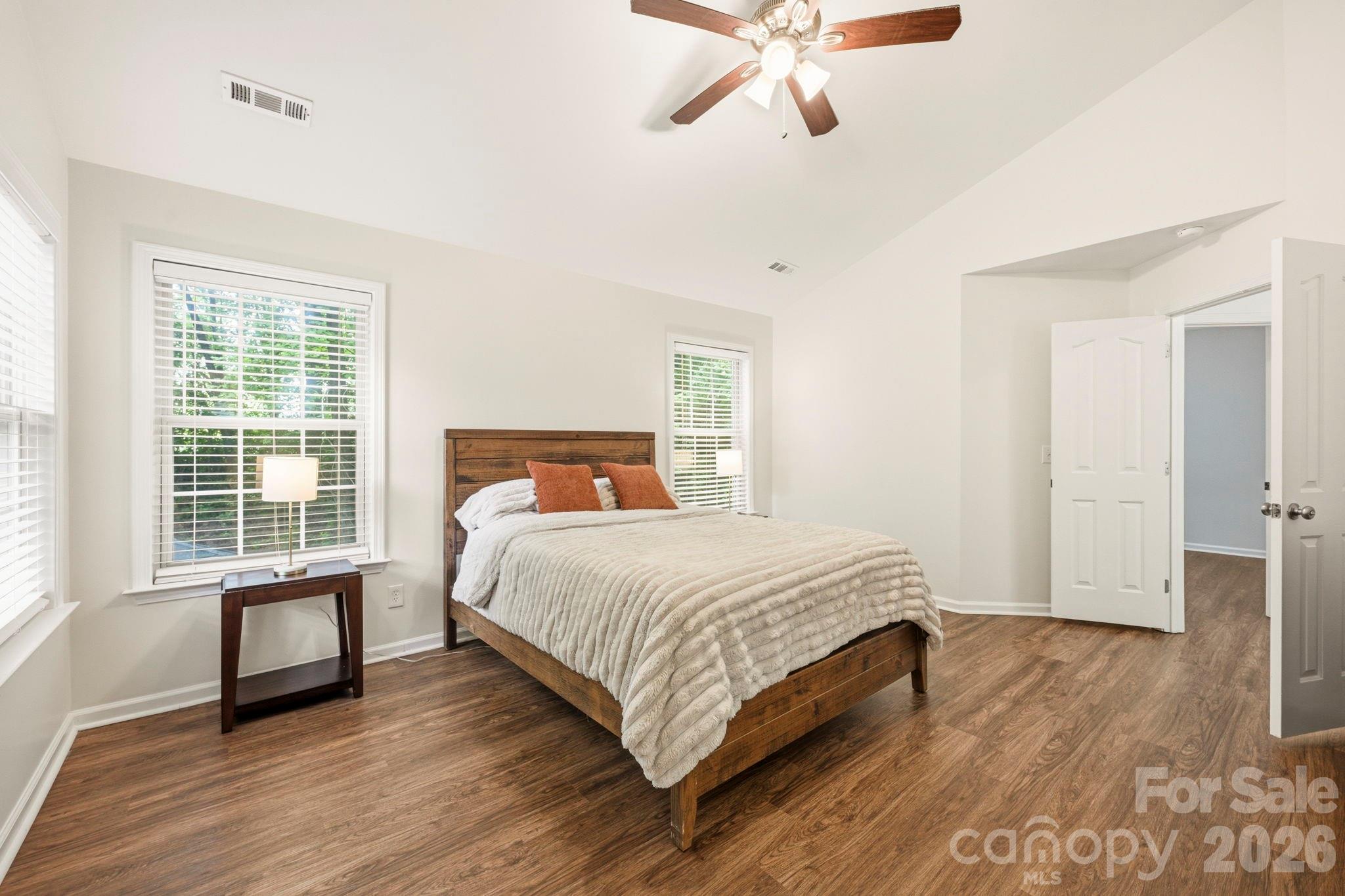 Davis Lake - Residential