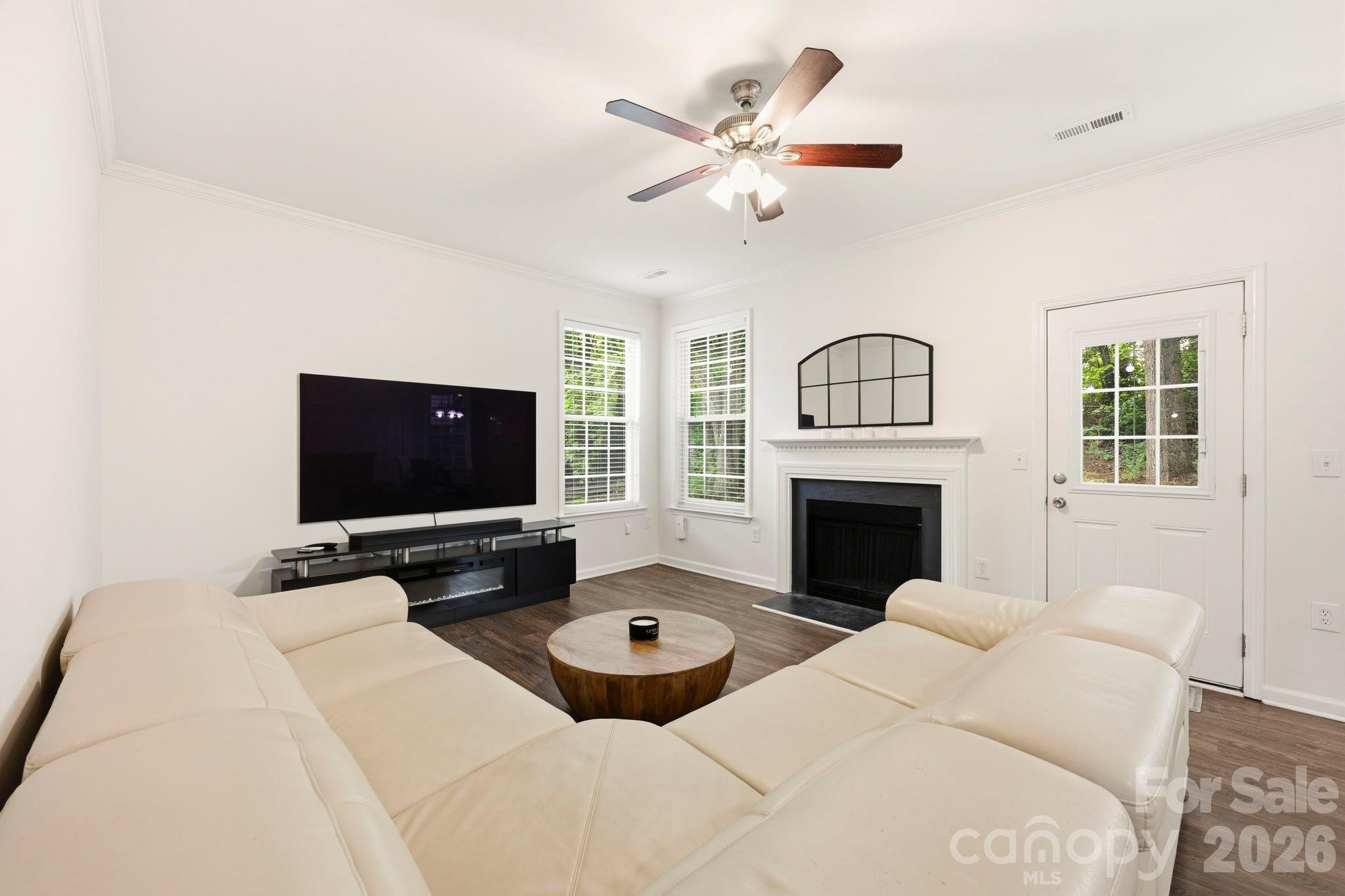 Davis Lake - Residential