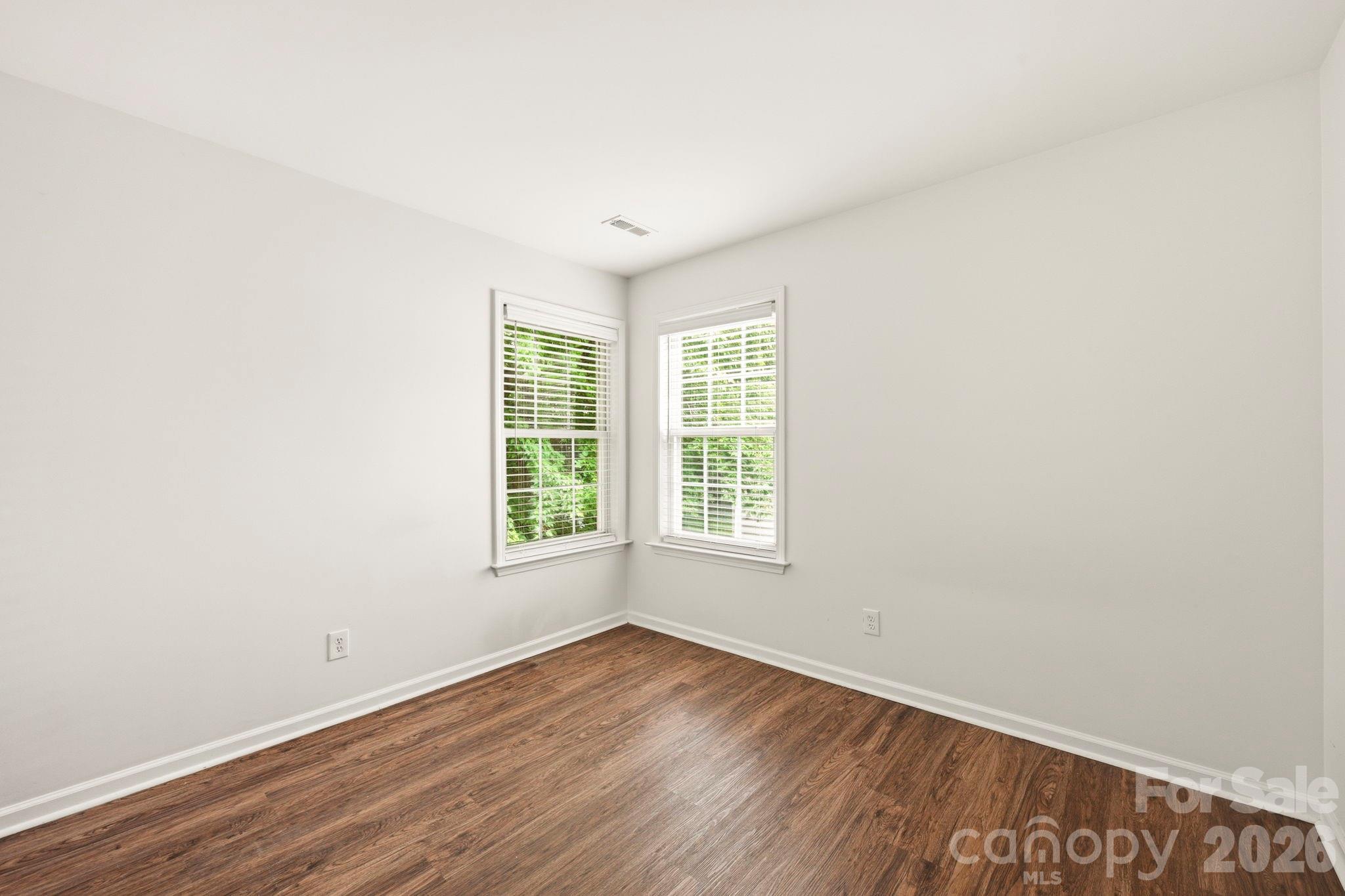 Davis Lake - Residential