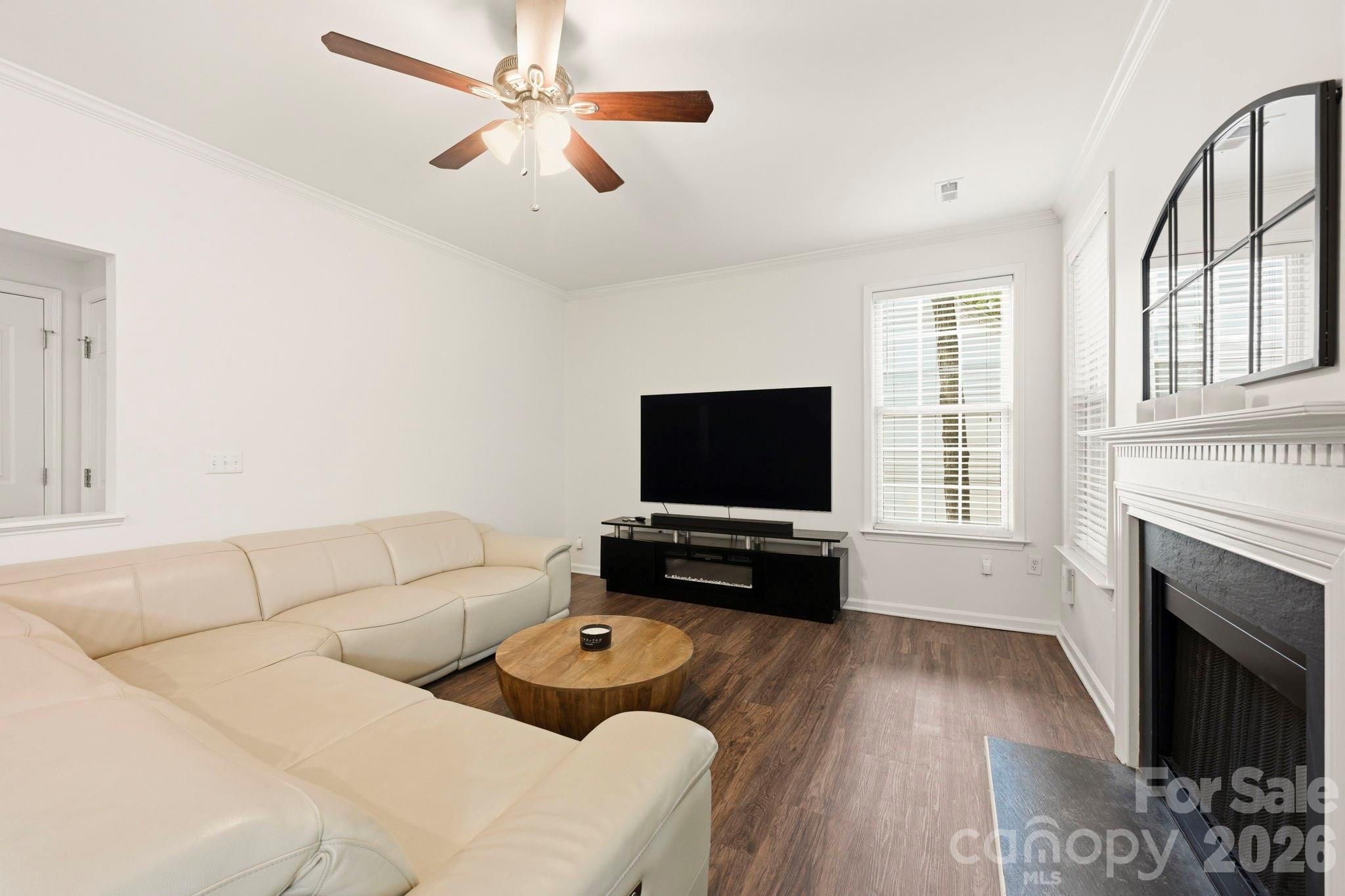 Davis Lake - Residential