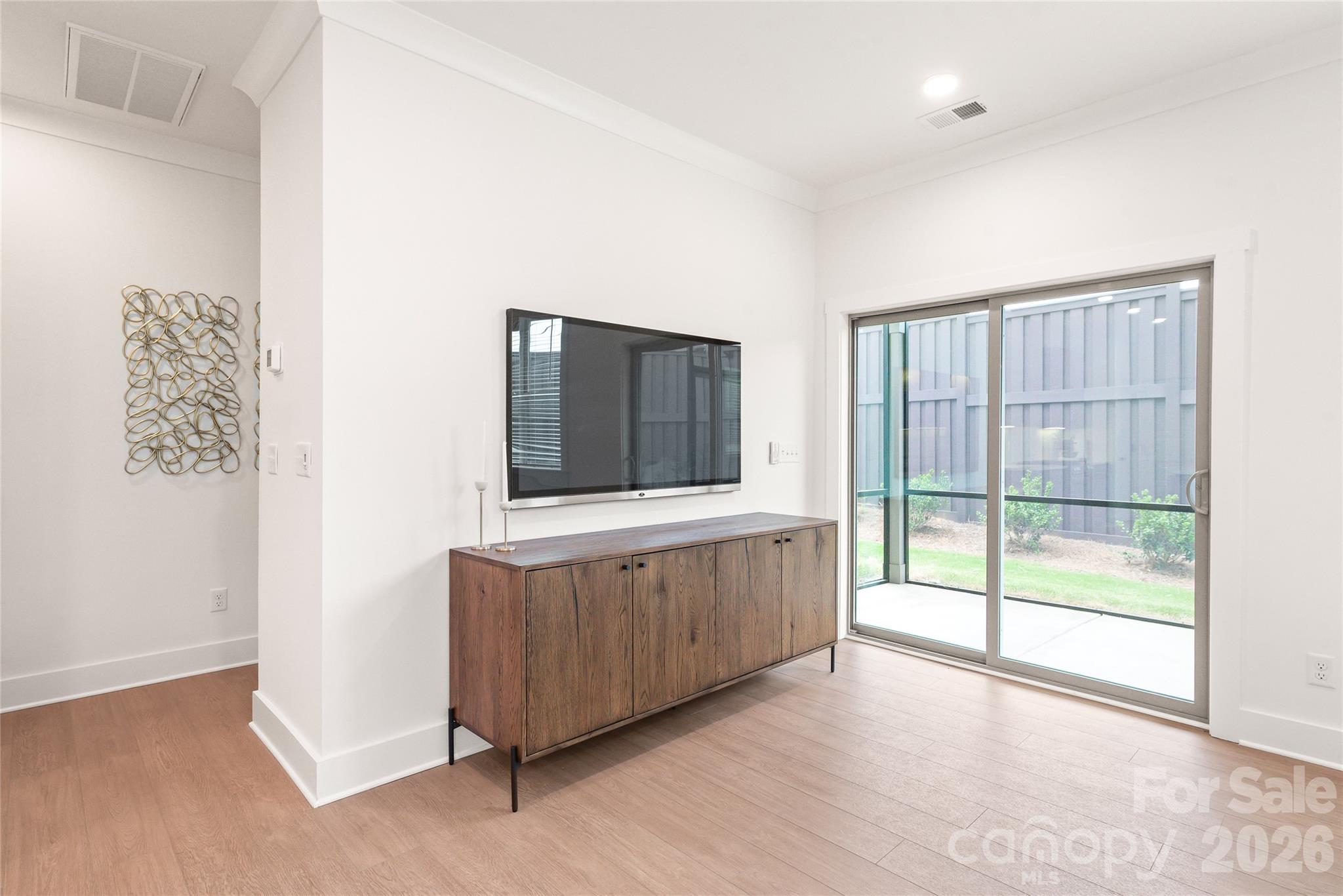 ENDERLY PARK - Residential