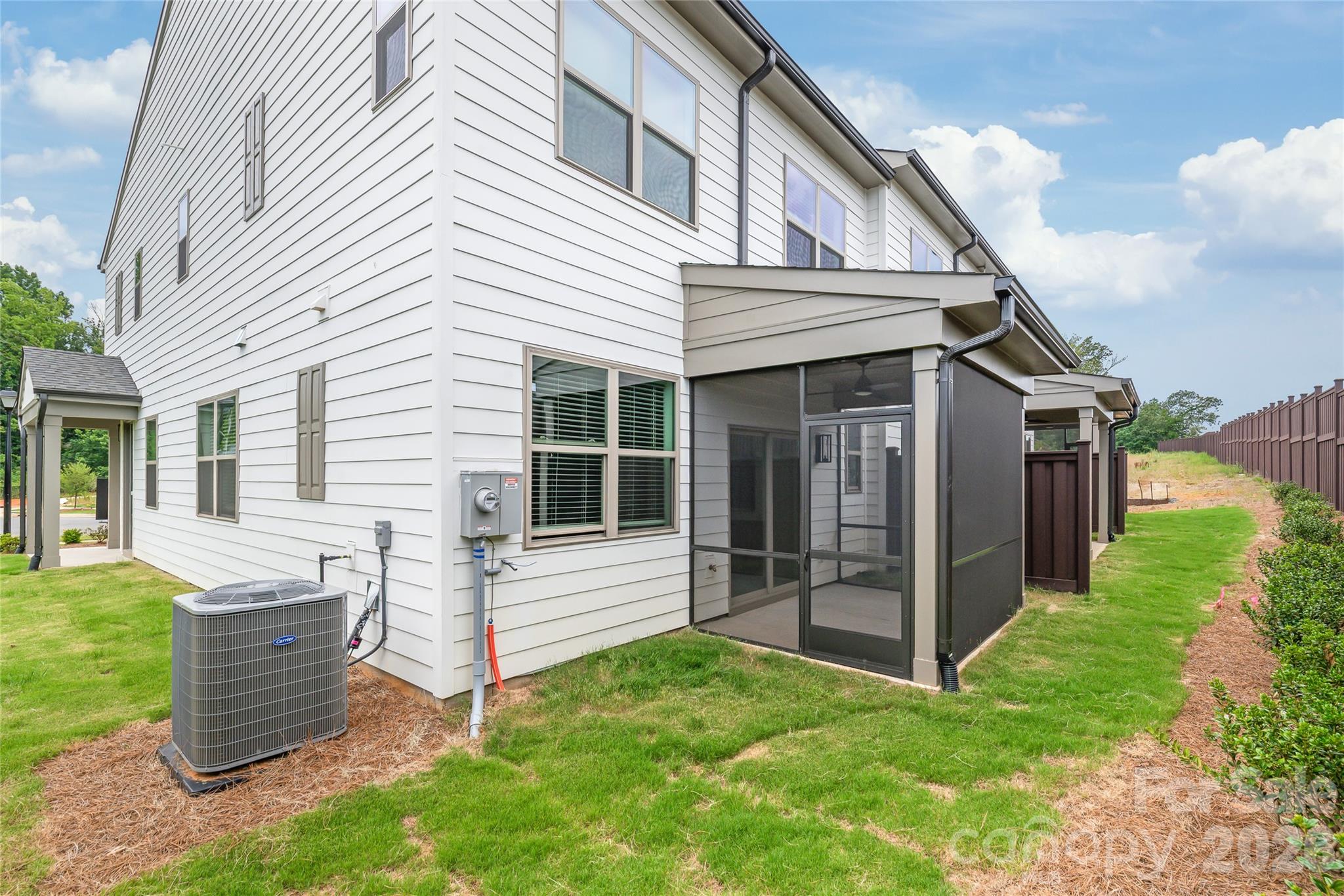 ENDERLY PARK - Residential