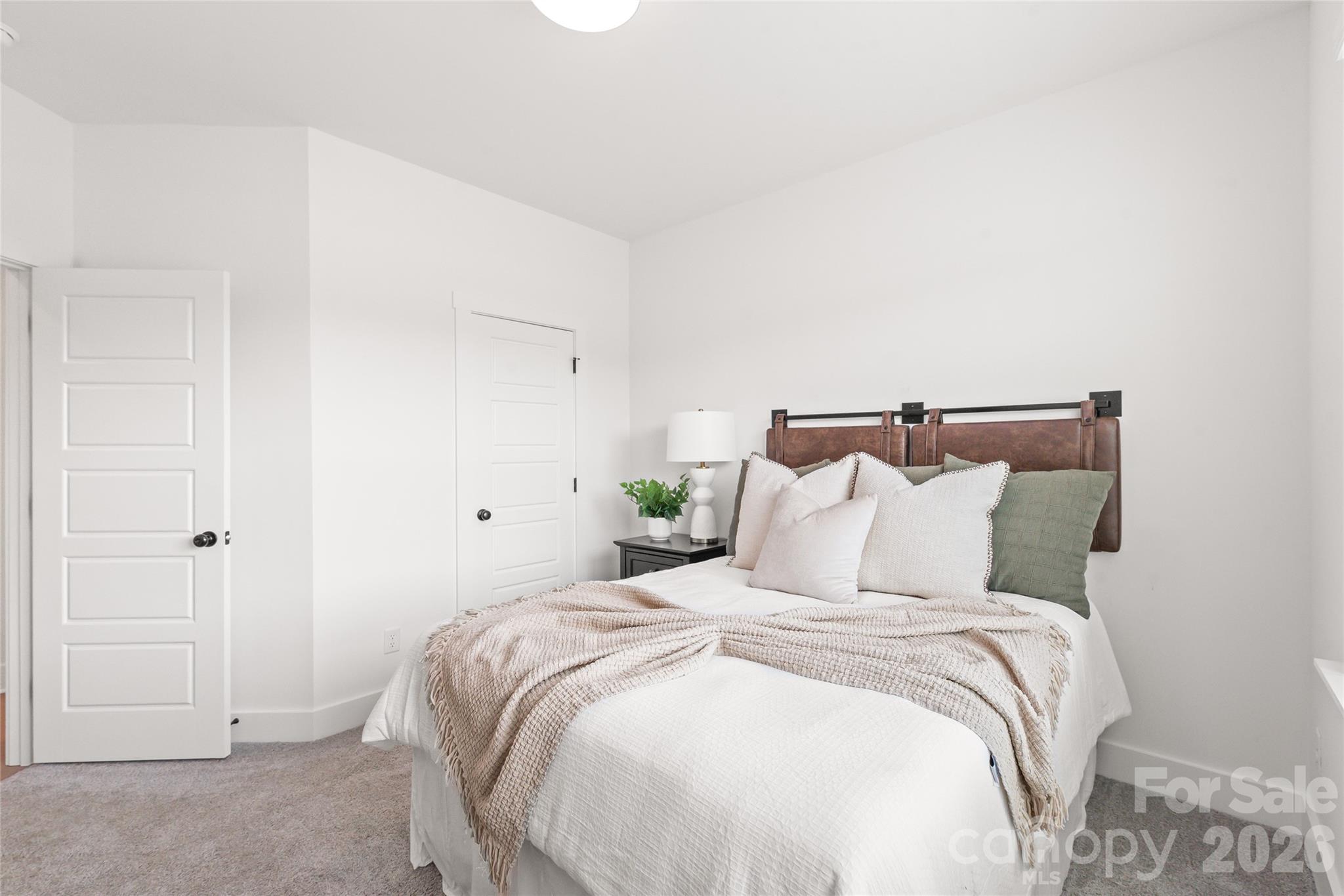 ENDERLY PARK - Residential