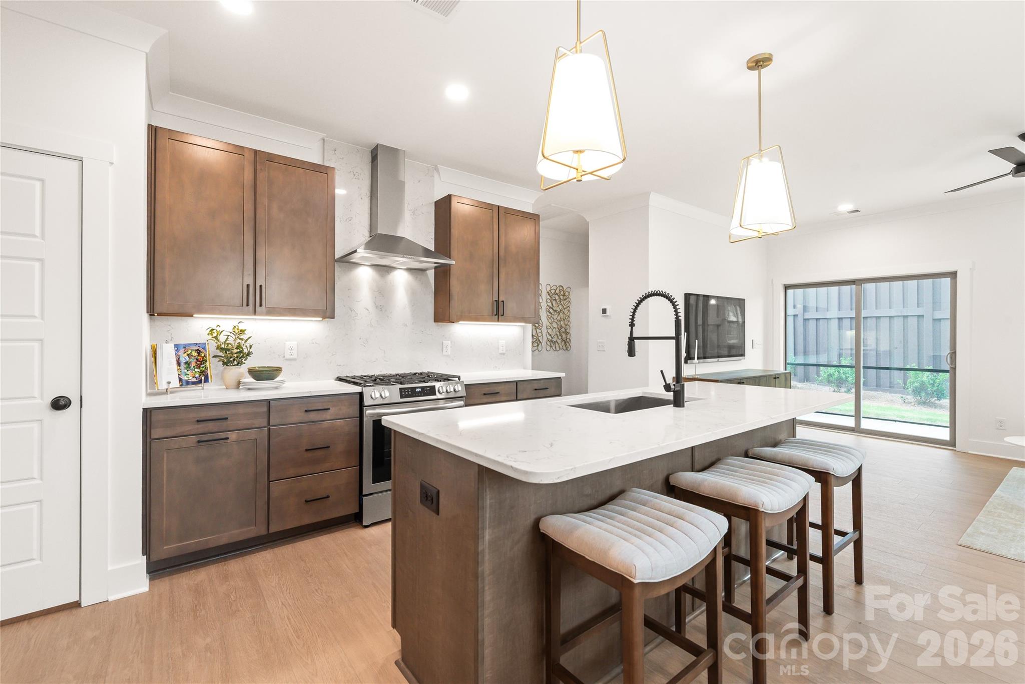 ENDERLY PARK - Residential