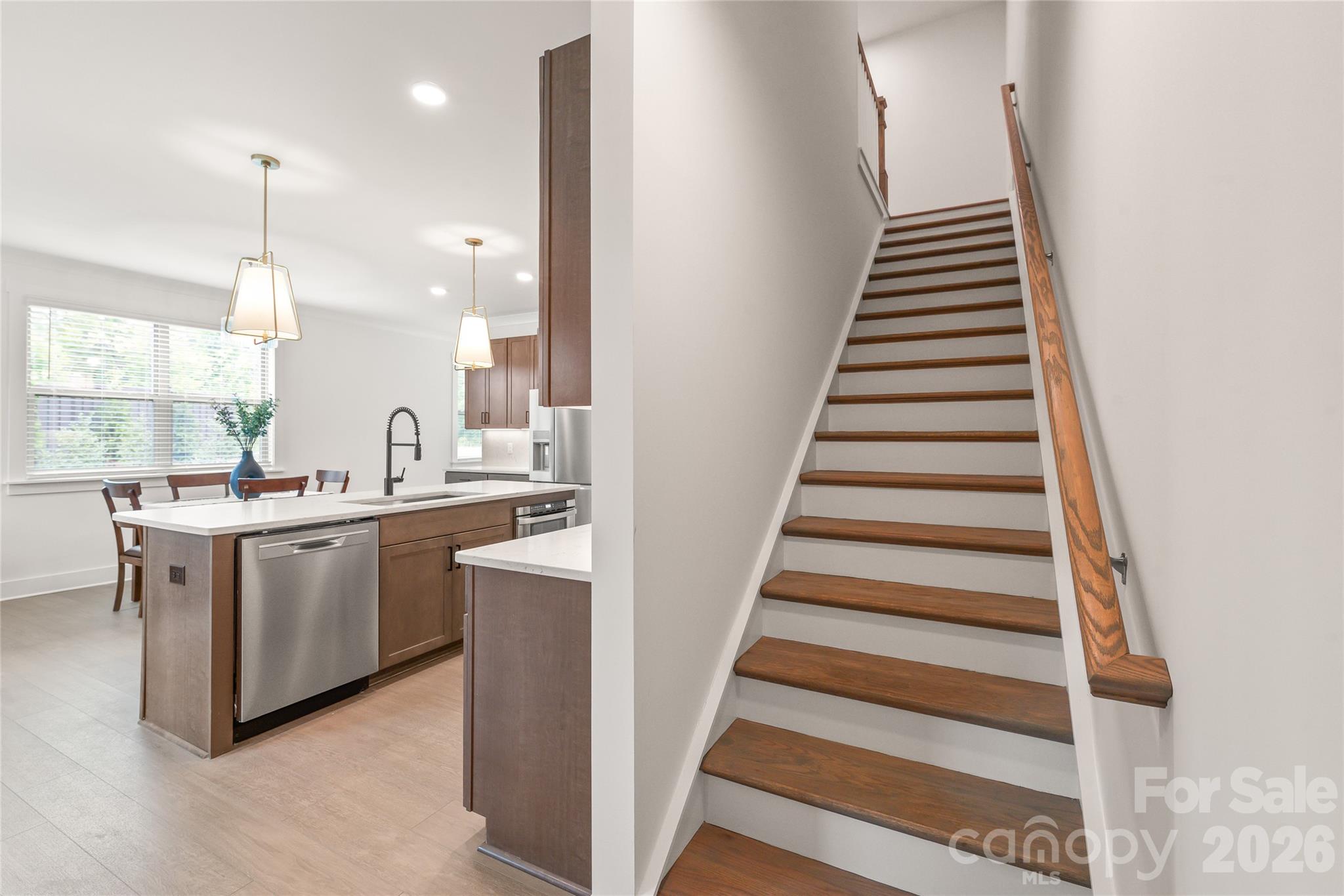 ENDERLY PARK - Residential