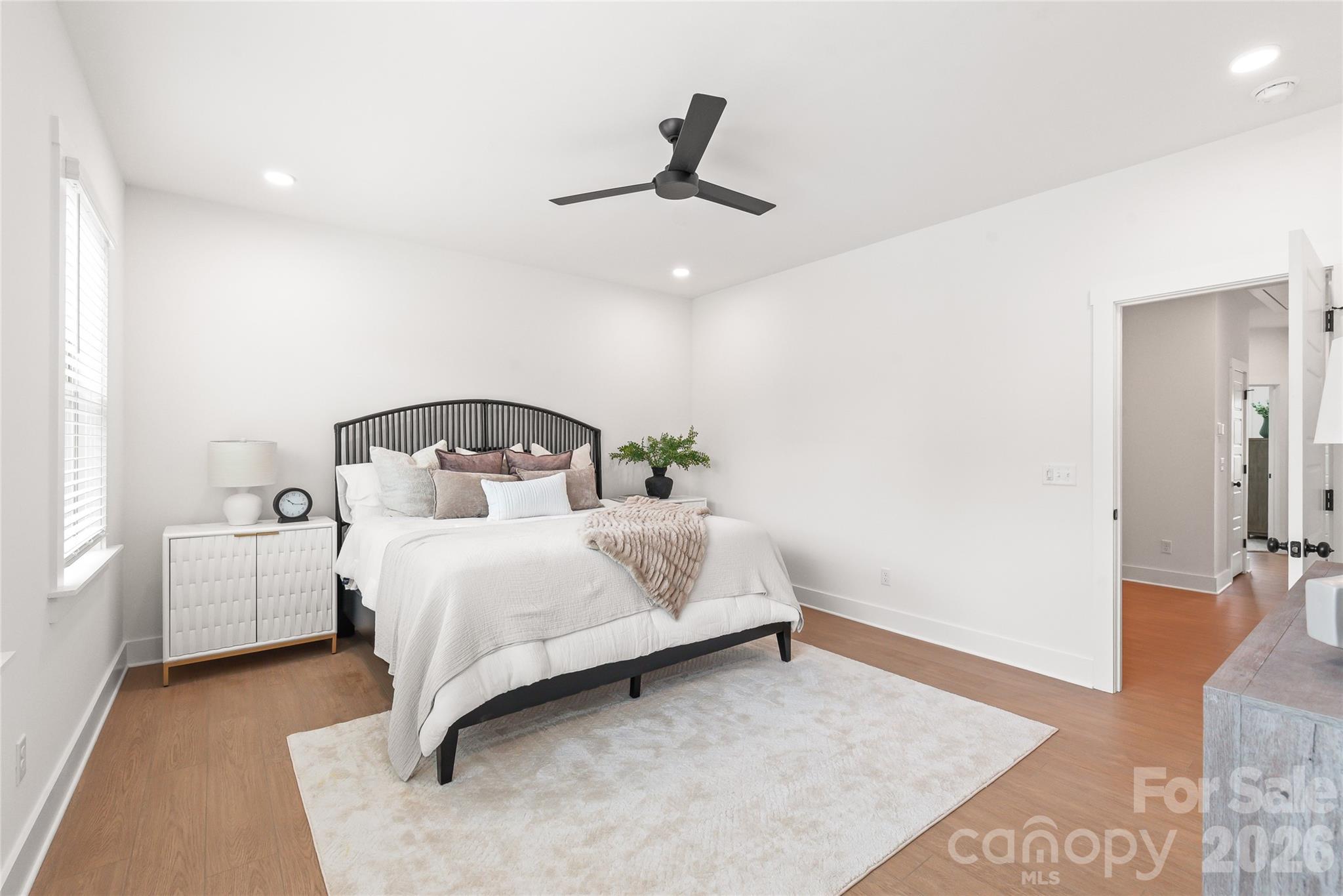 ENDERLY PARK - Residential