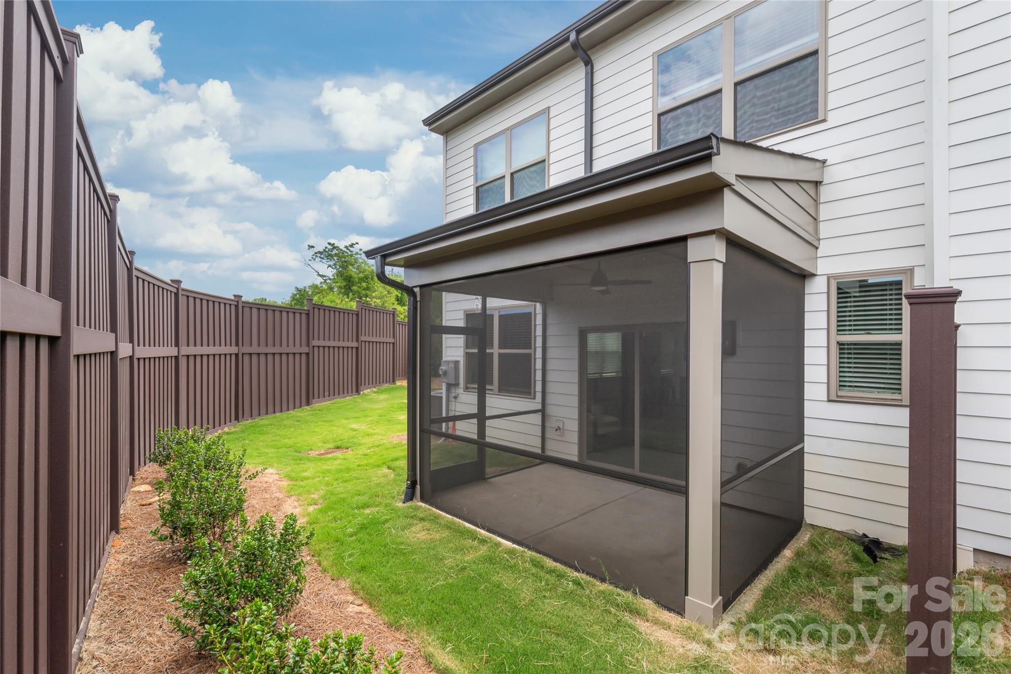 ENDERLY PARK - Residential