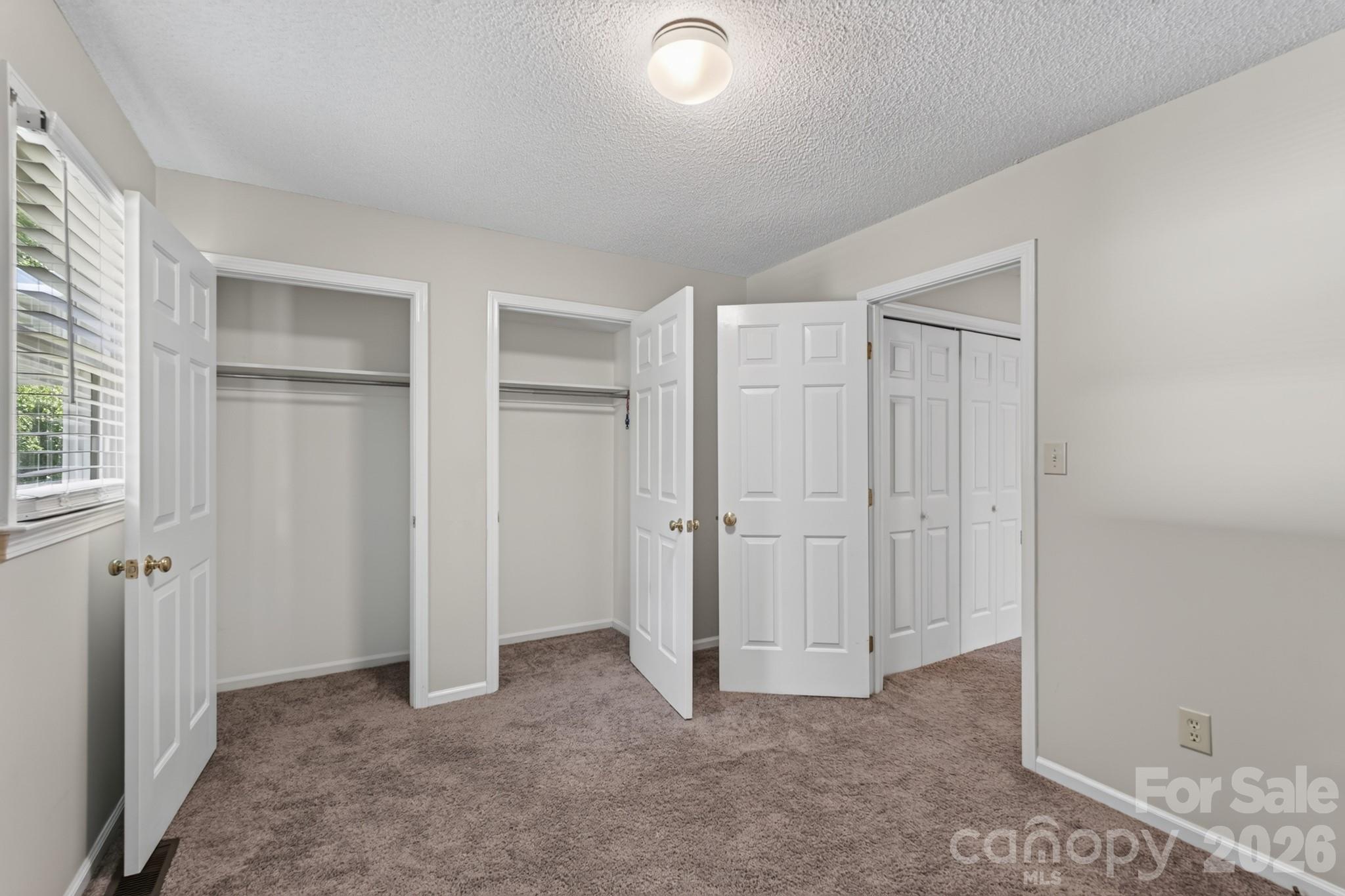 Hunters Glen - Residential