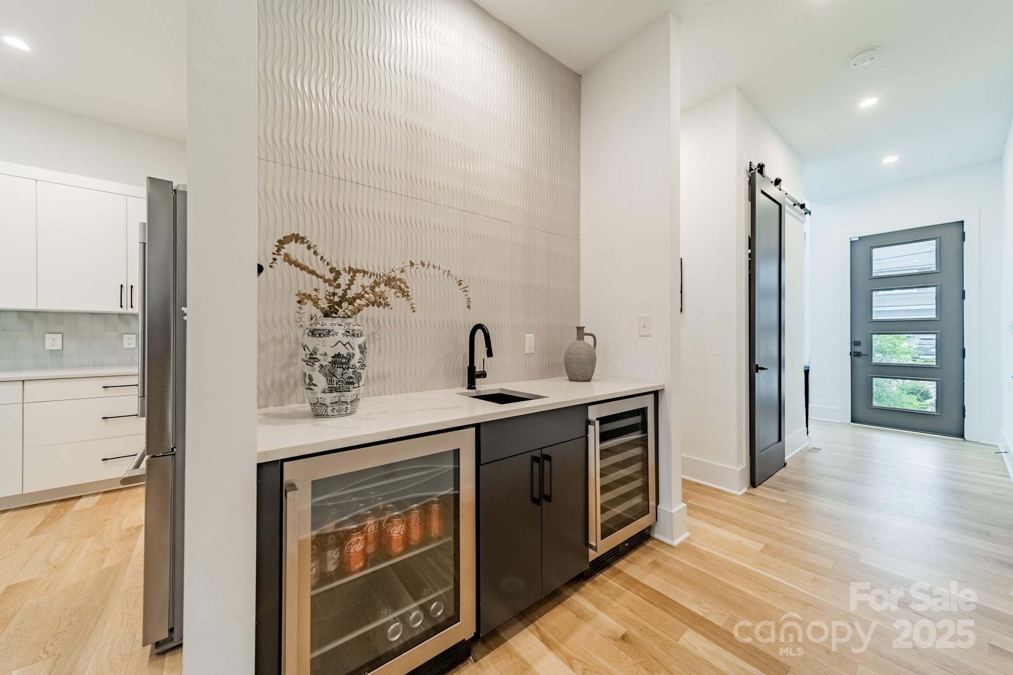 Villa Heights - Residential