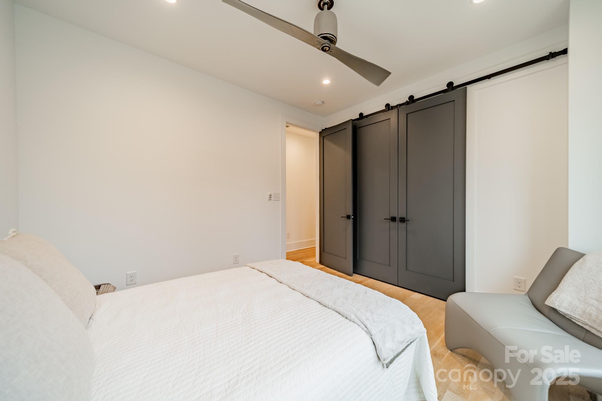 Villa Heights - Residential