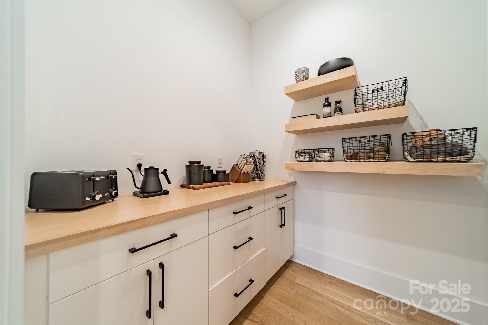 Villa Heights - Residential