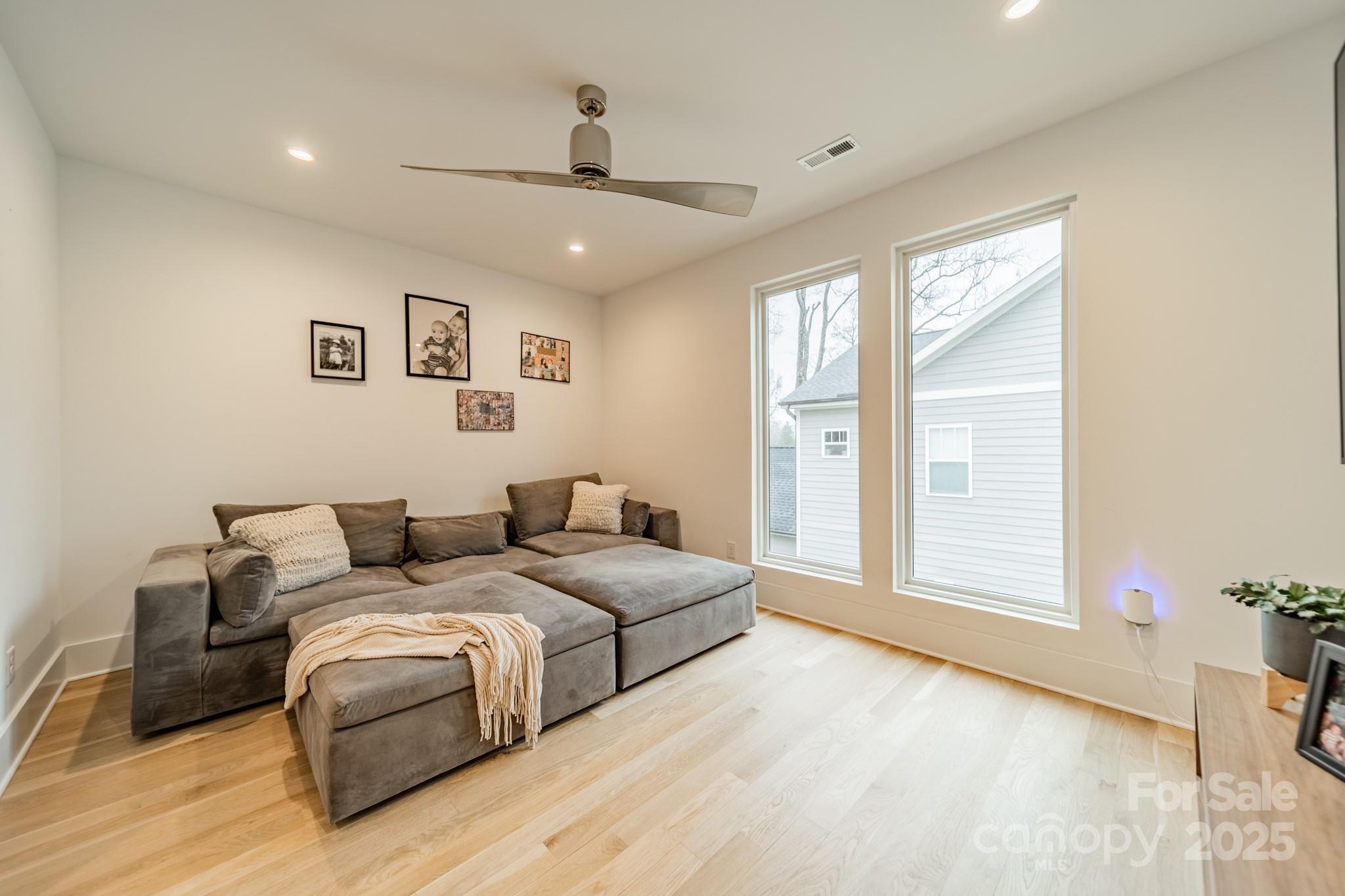 Villa Heights - Residential