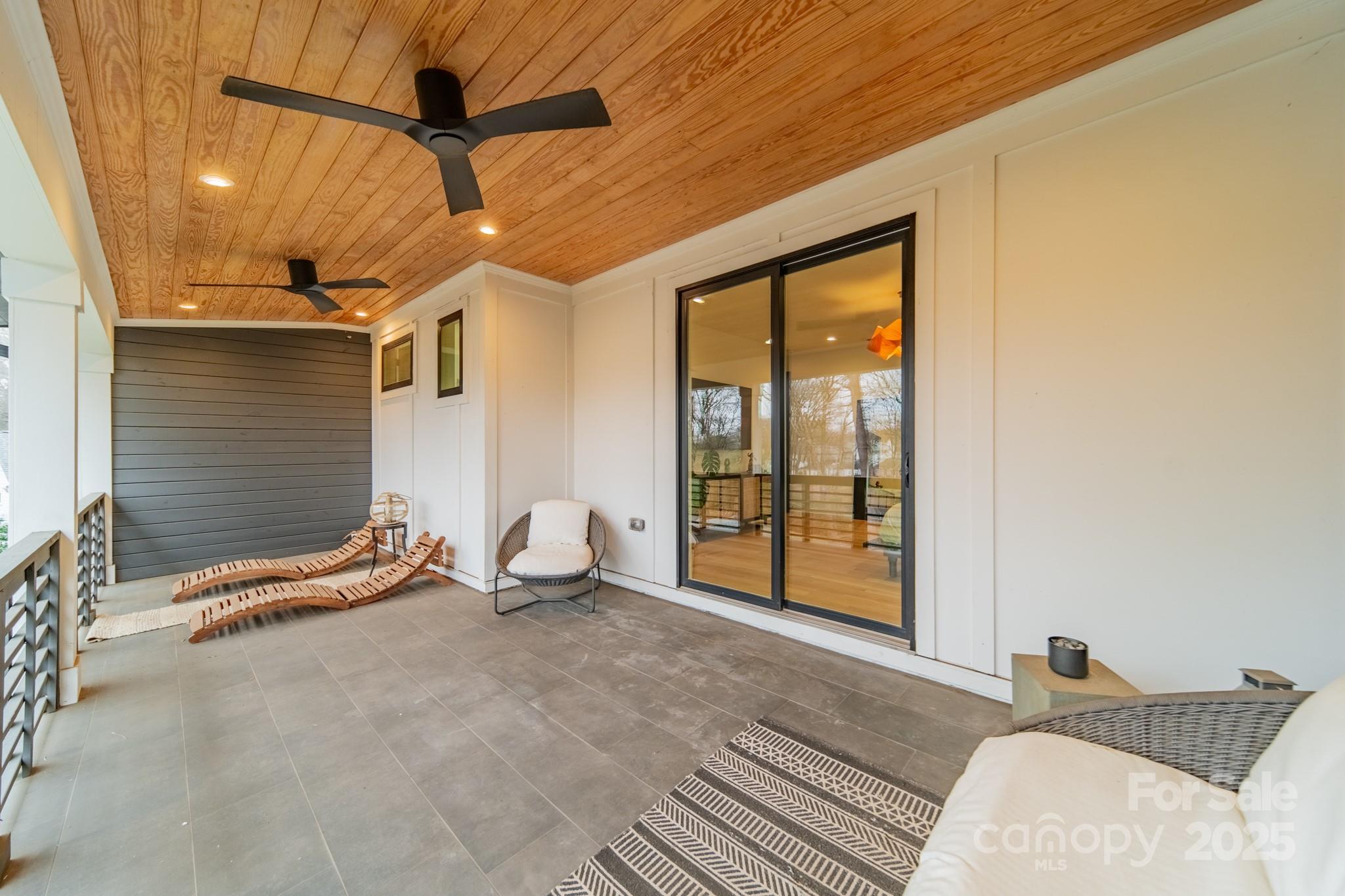 Villa Heights - Residential
