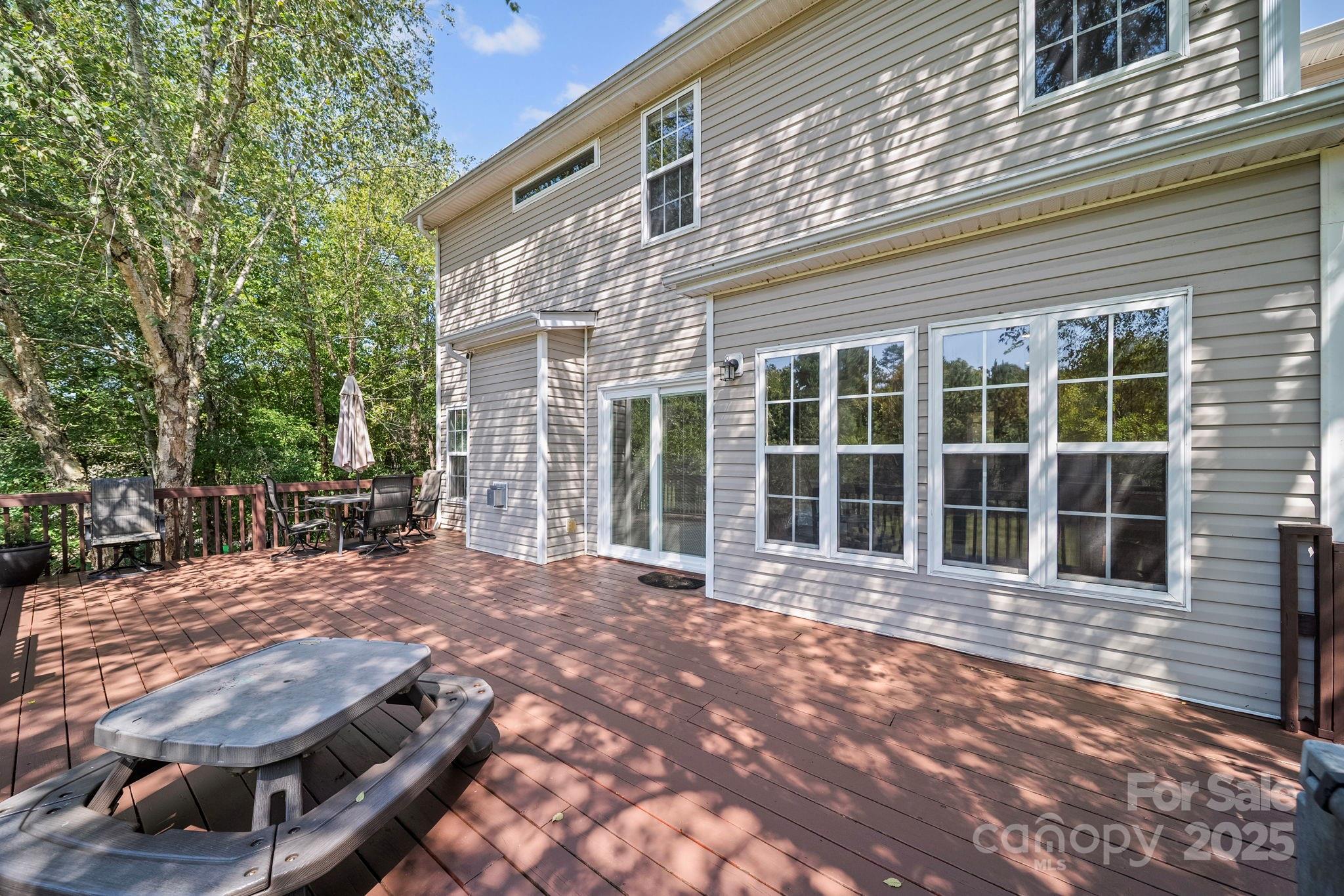 Lynnwood Farms - Residential