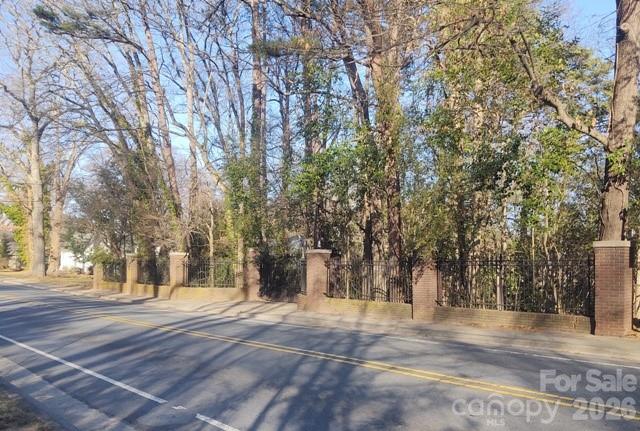Historic District - Land