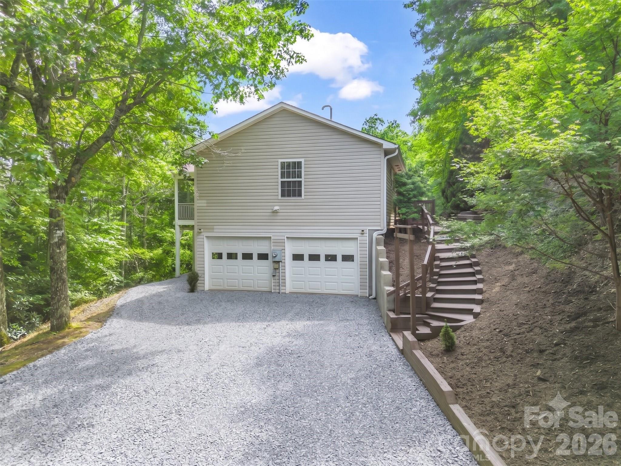 Toms Creek - Residential
