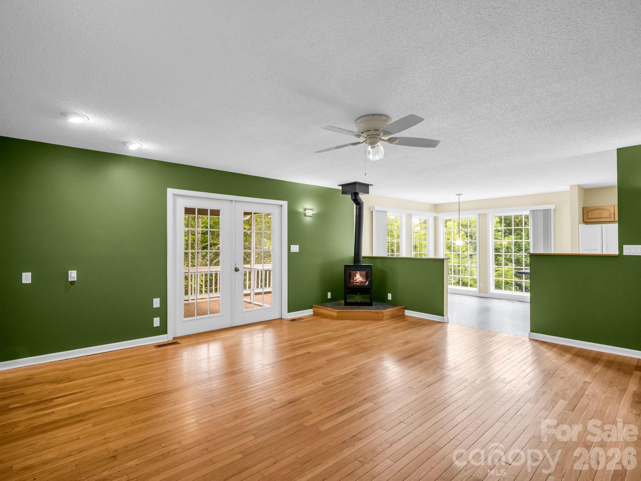 Toms Creek - Residential