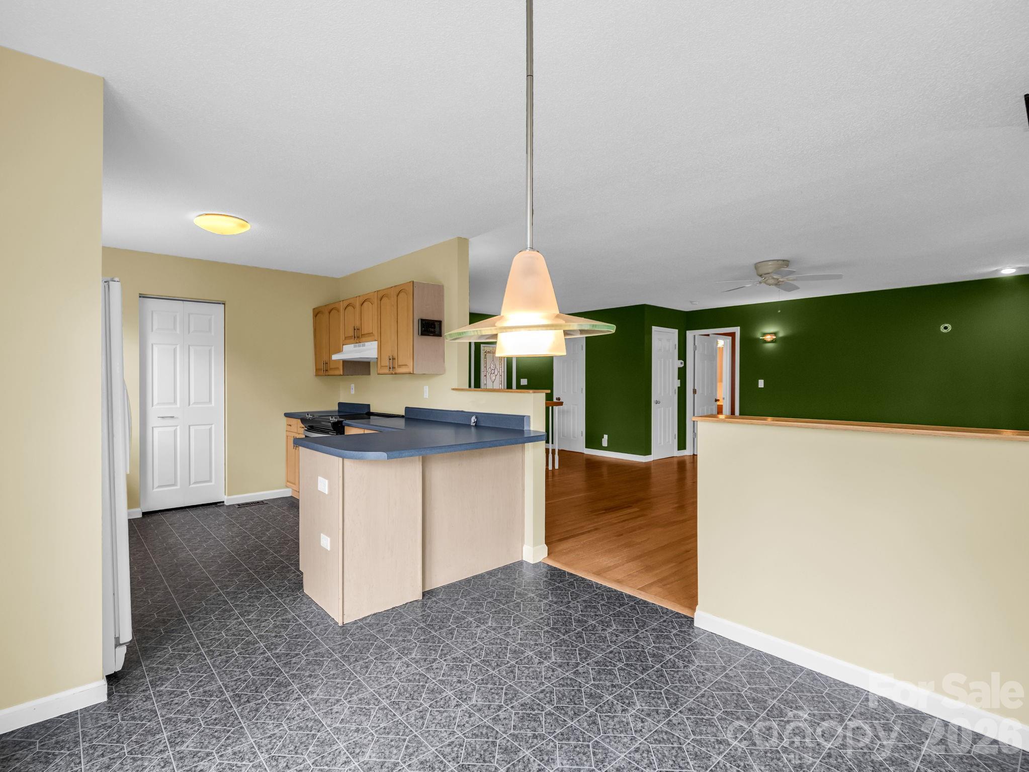 Toms Creek - Residential