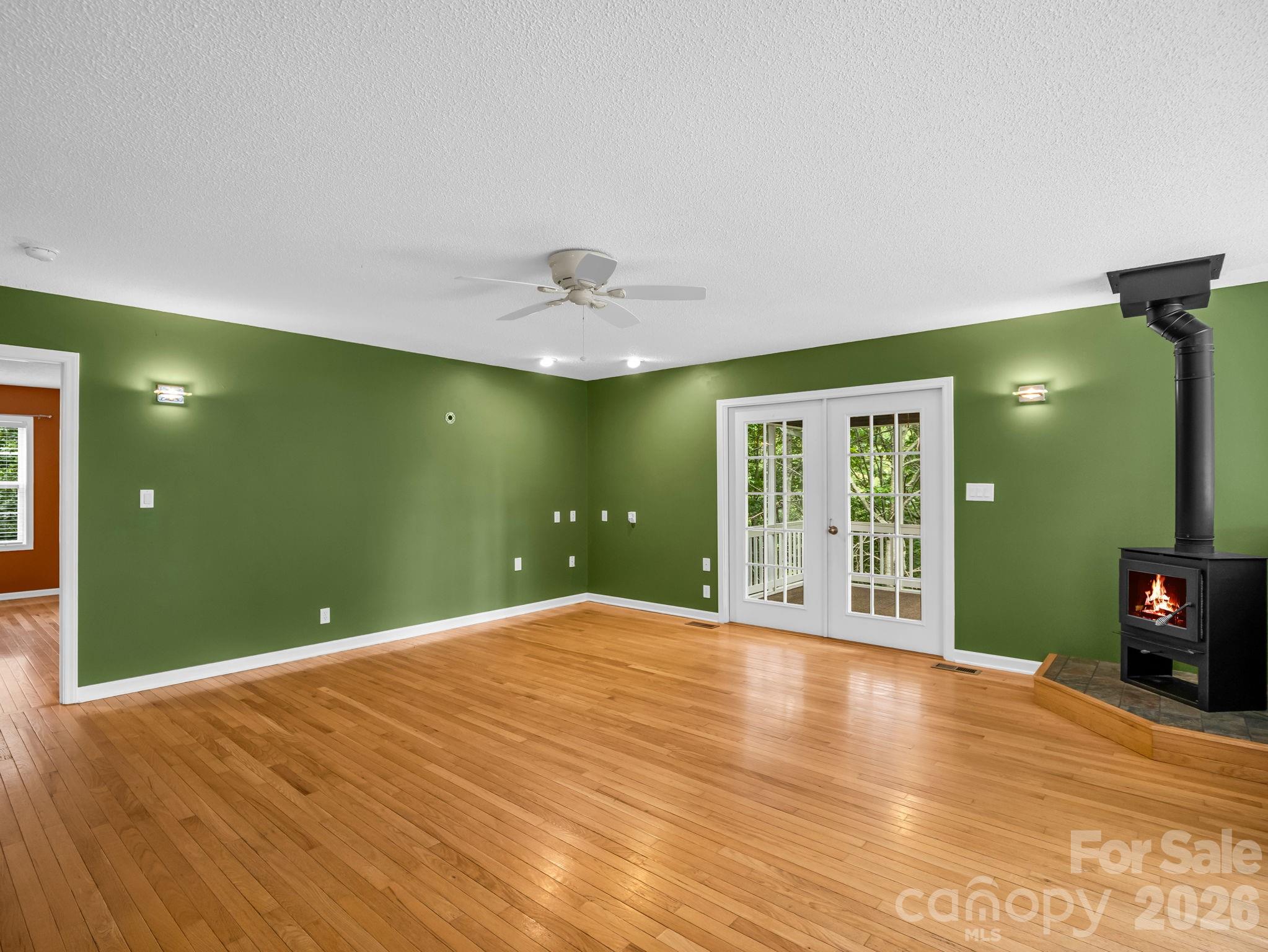 Toms Creek - Residential